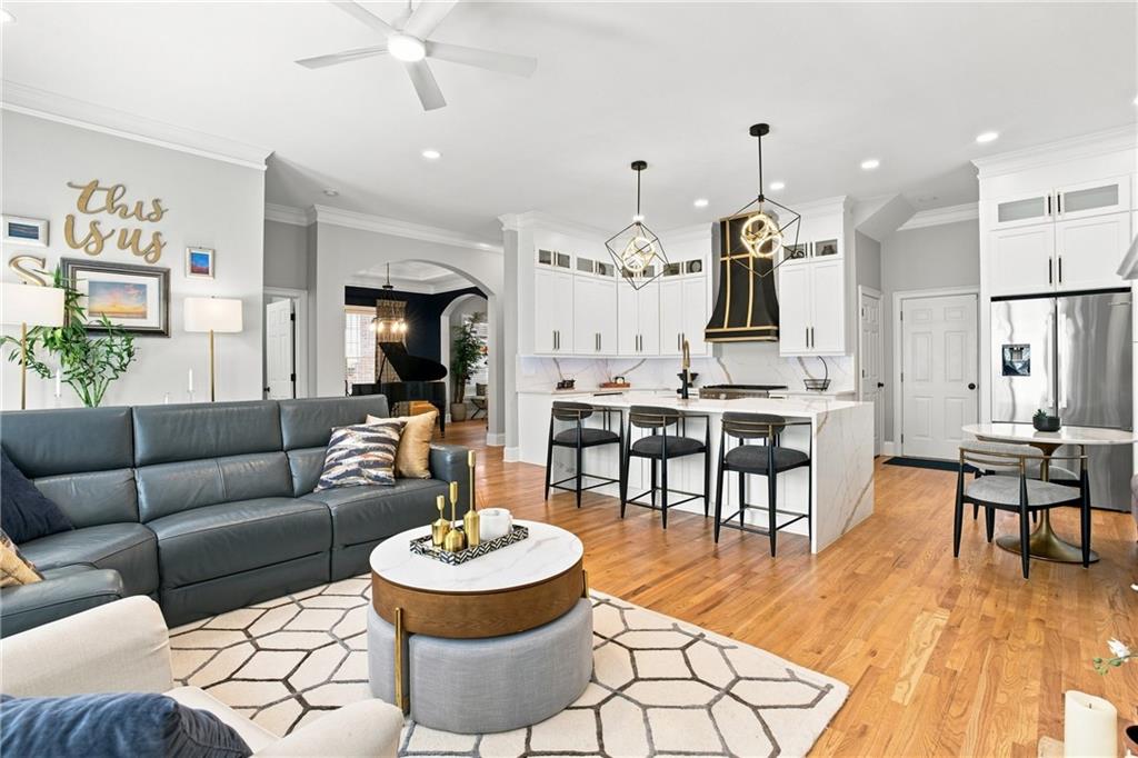 1003 Wescott Lane
