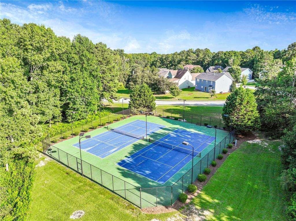 7080 Roselake Circle