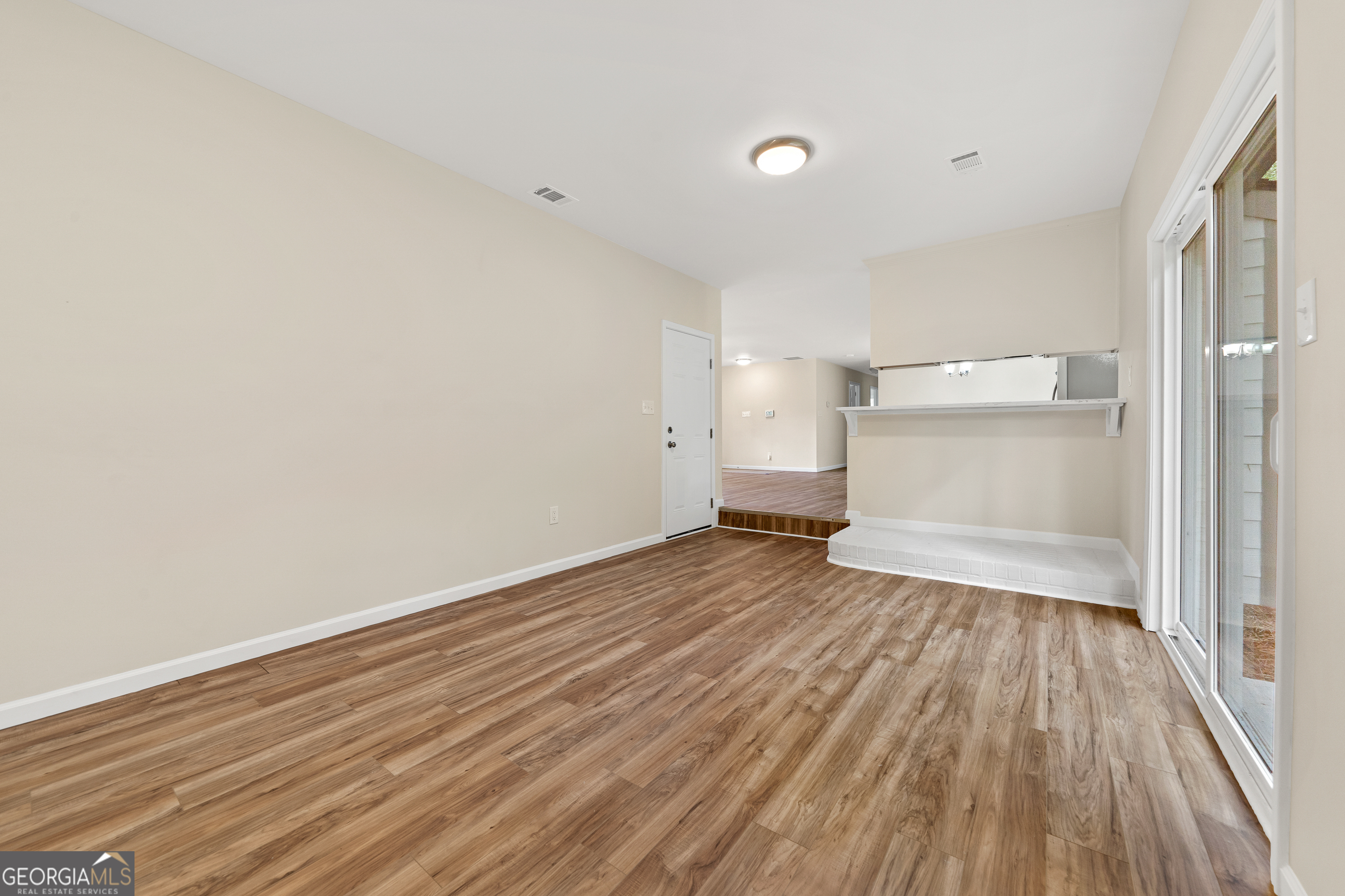 172 Laverne Circle SW