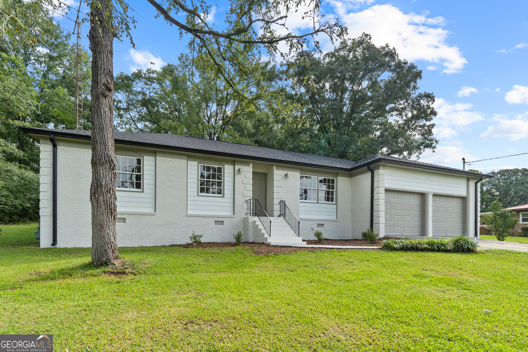 172 Laverne Circle SW
