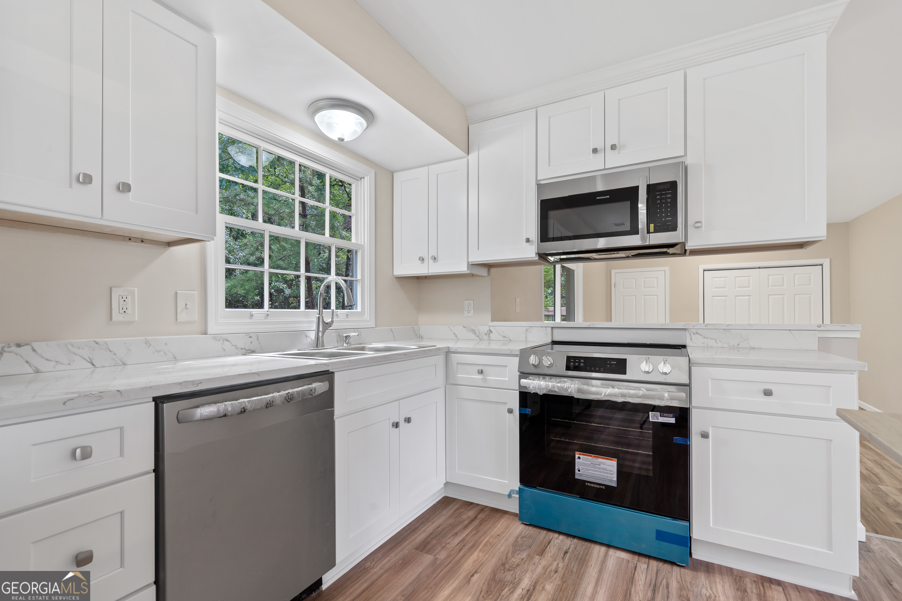 172 Laverne Circle SW