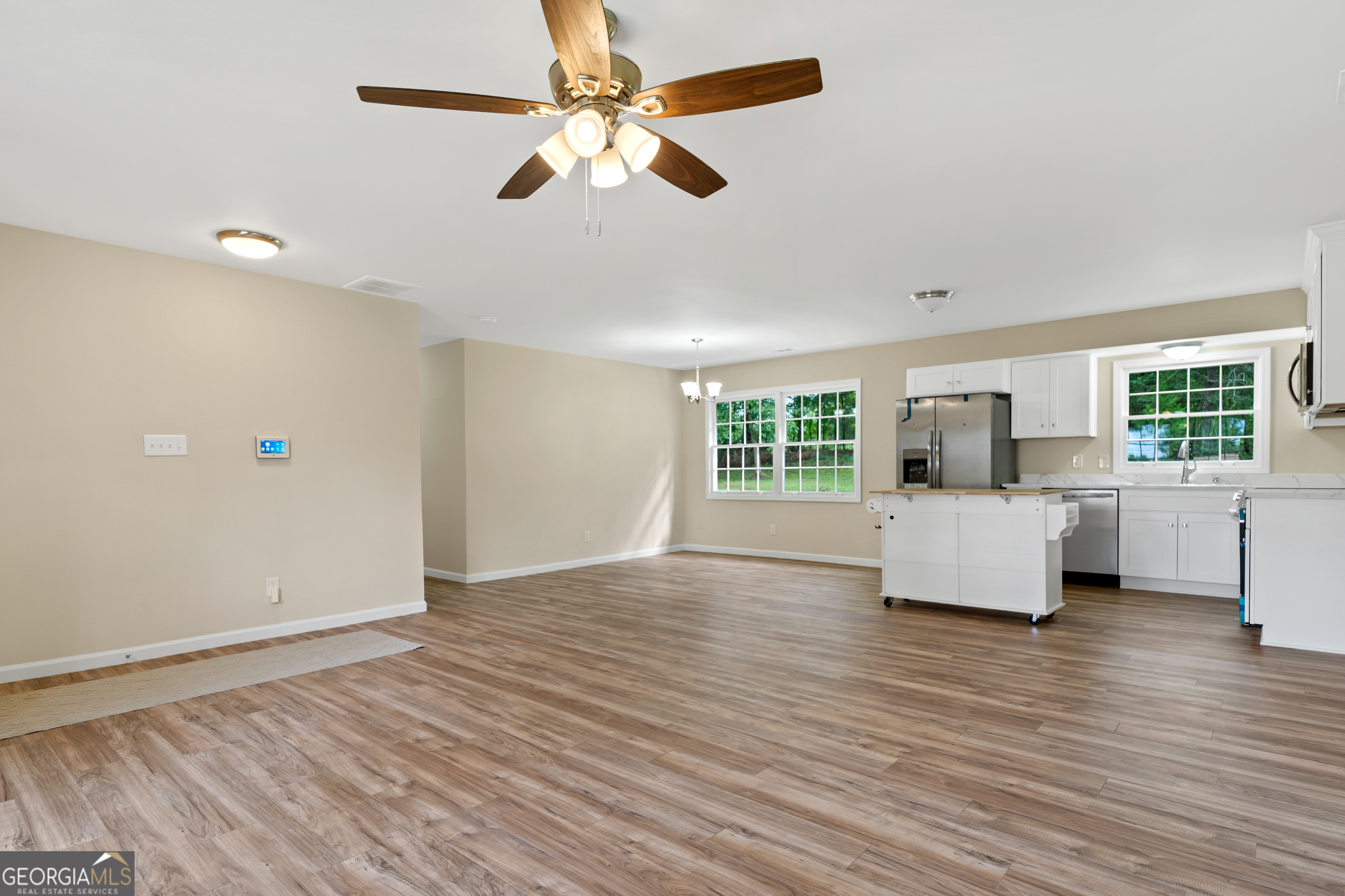 172 Laverne Circle SW