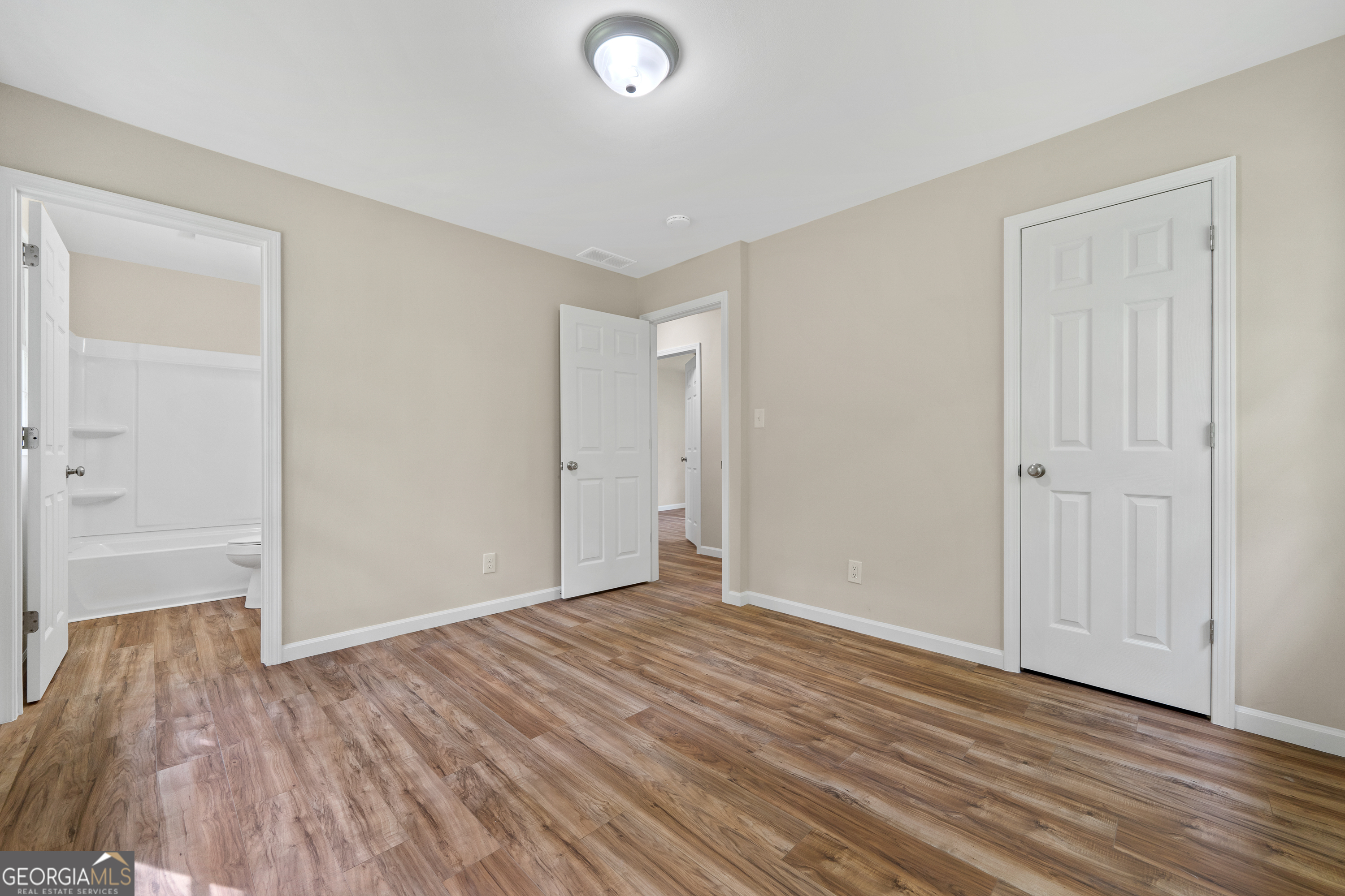 172 Laverne Circle SW