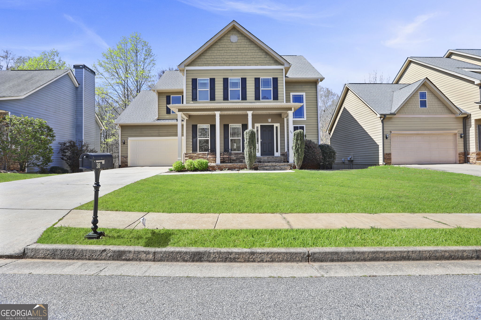 30 Camden Circle