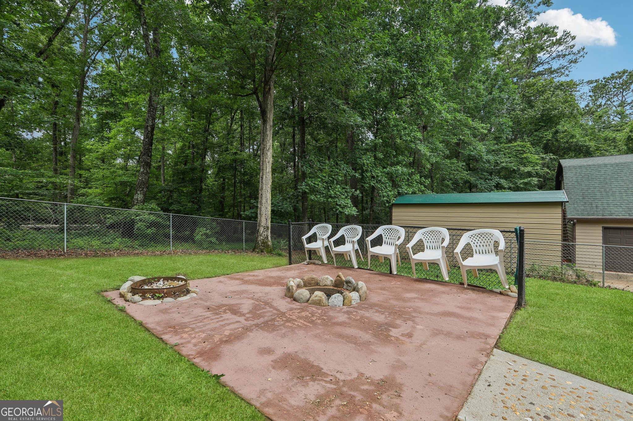 85 Edgewater Drive