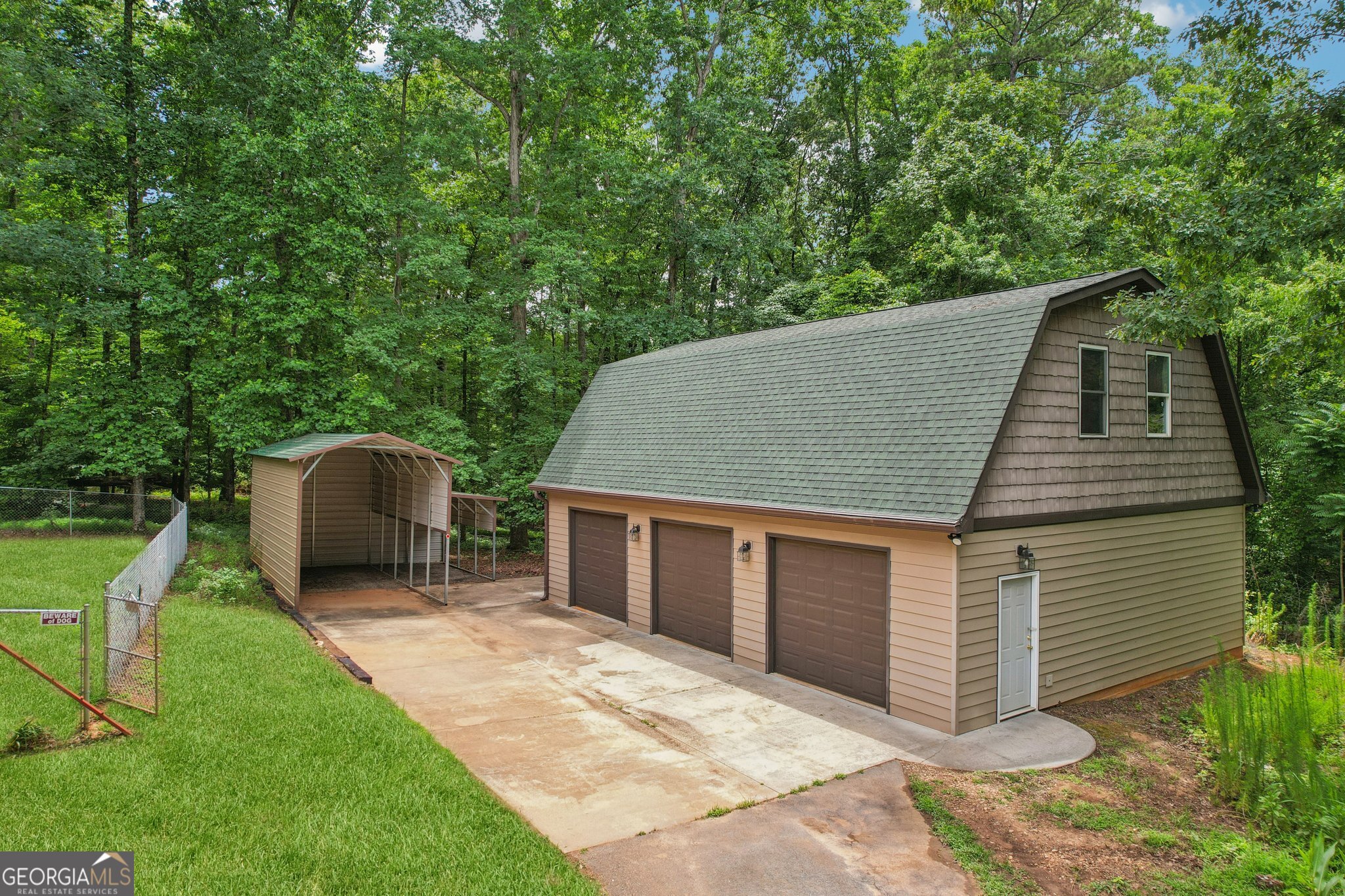 85 Edgewater Drive