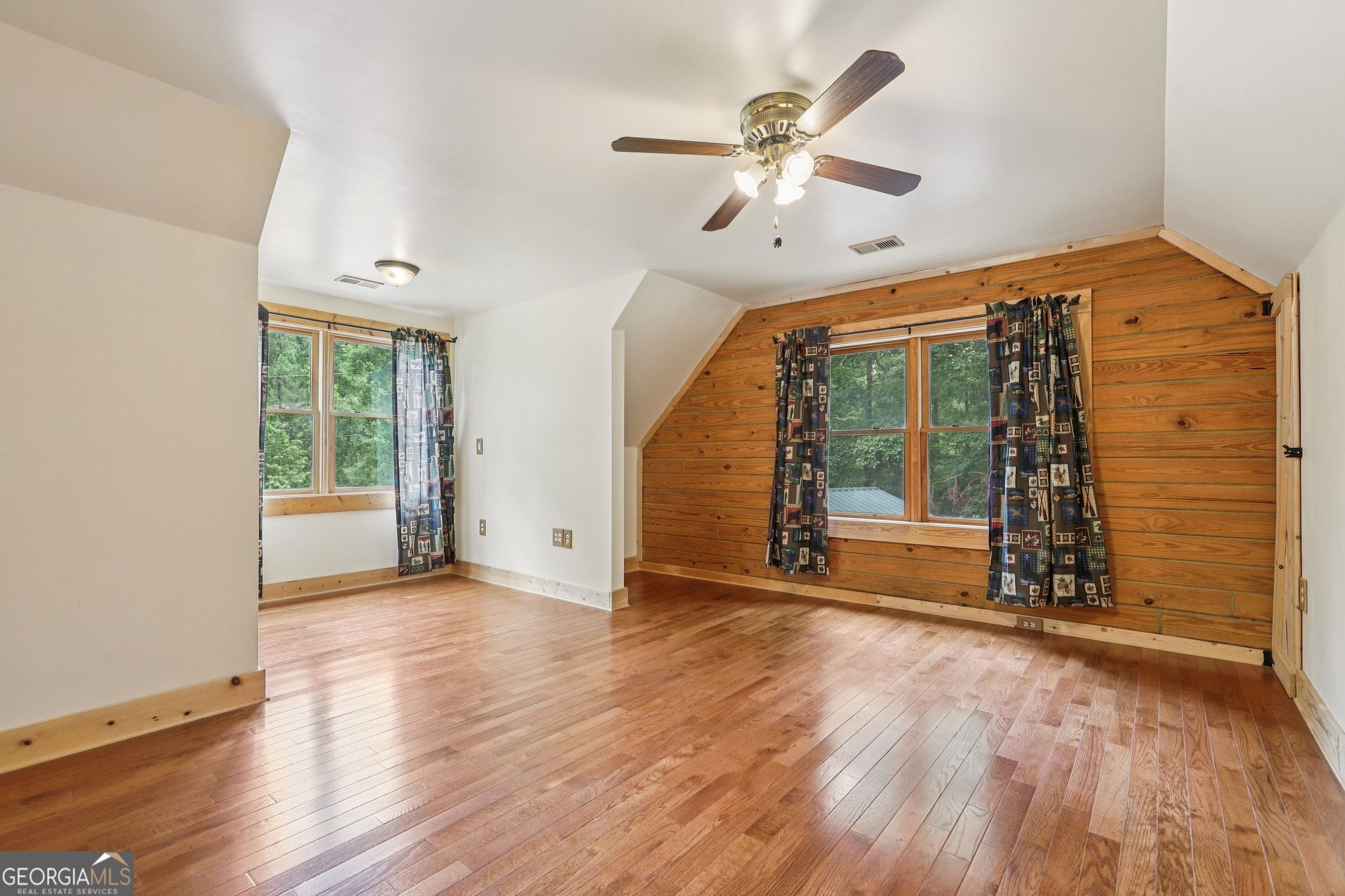 85 Edgewater Drive