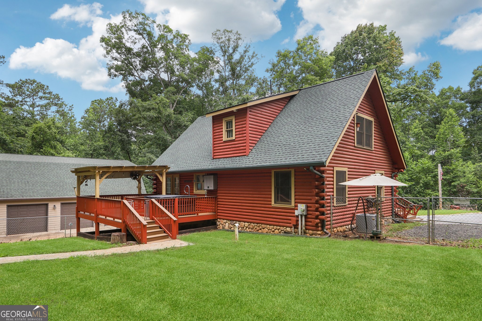 85 Edgewater Drive
