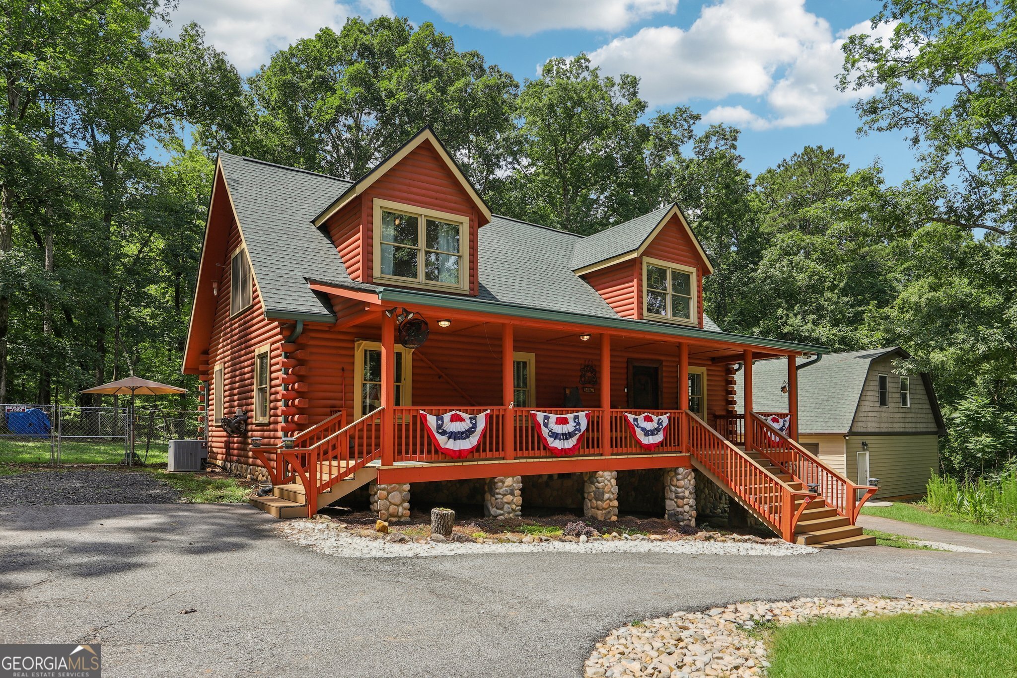 85 Edgewater Drive