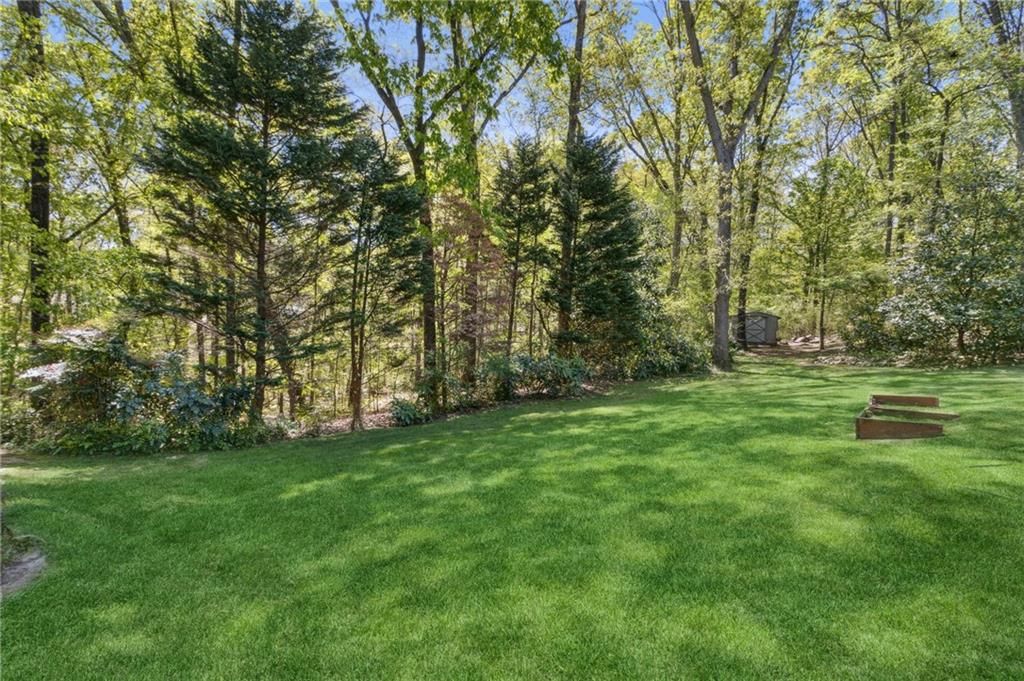 5533 Woodridge Lane