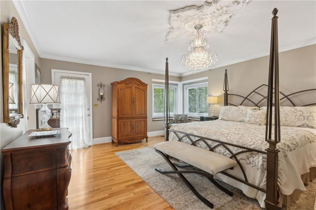 5533 Woodridge Lane
