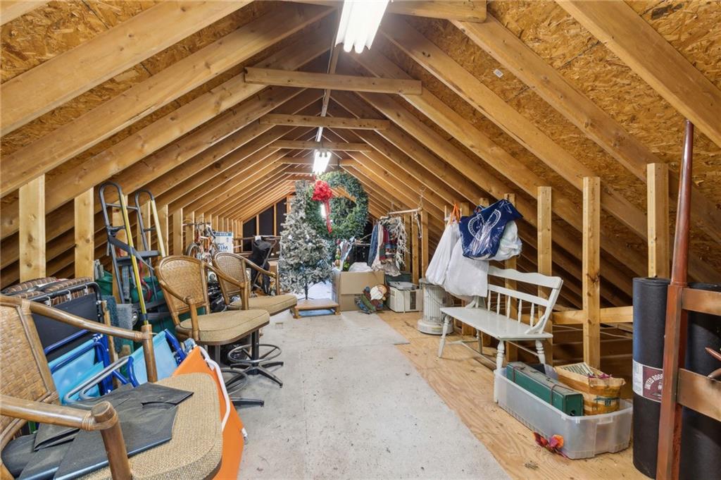 5533 Woodridge Lane