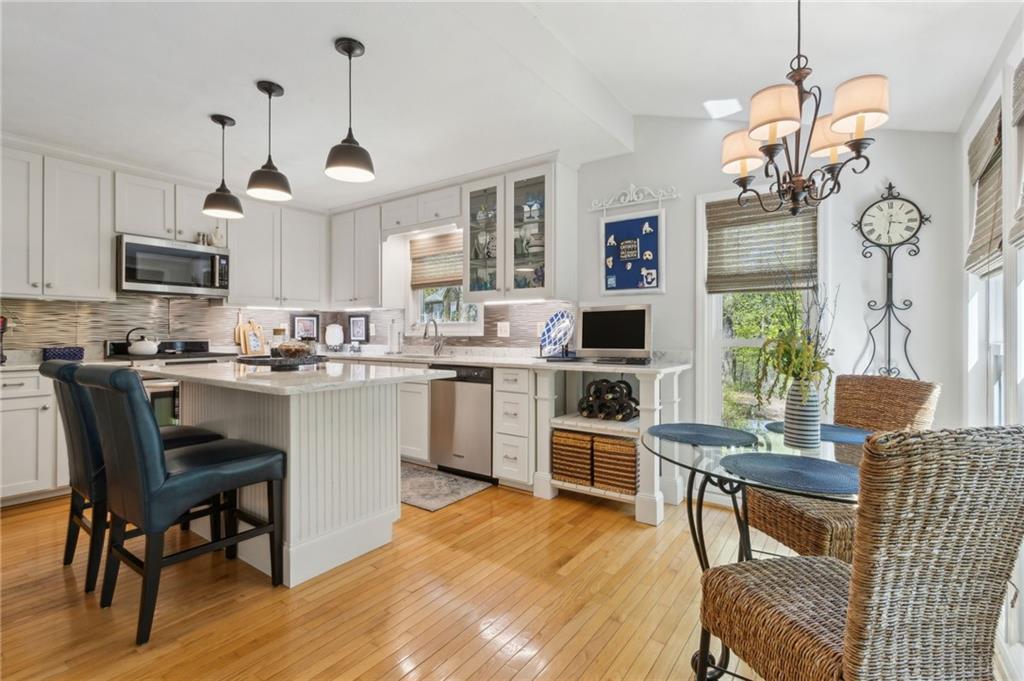 5533 Woodridge Lane