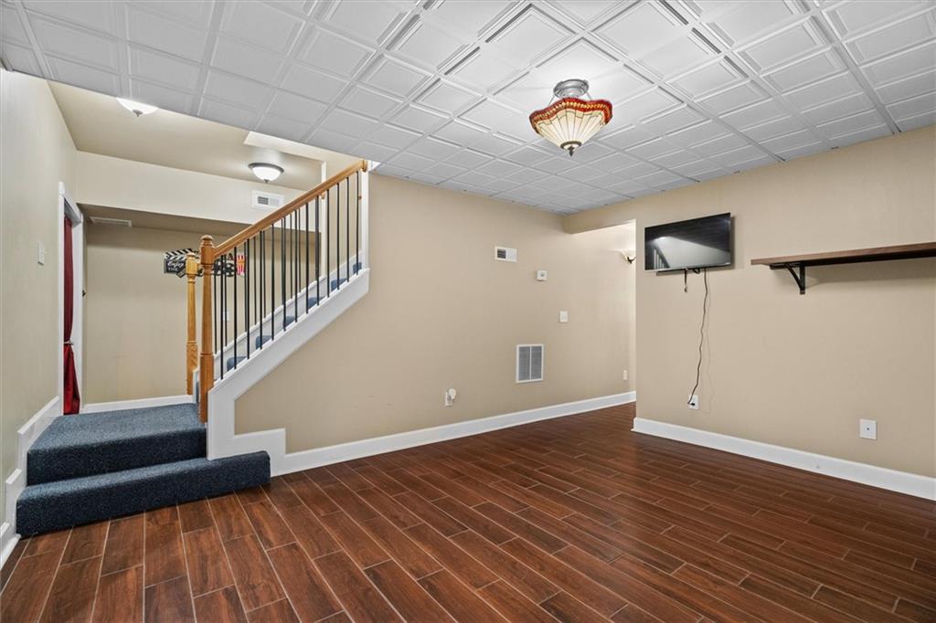7320 Oak Arms Drive