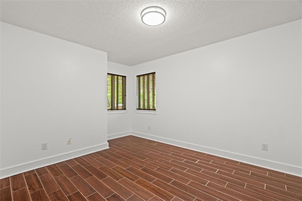 7320 Oak Arms Drive