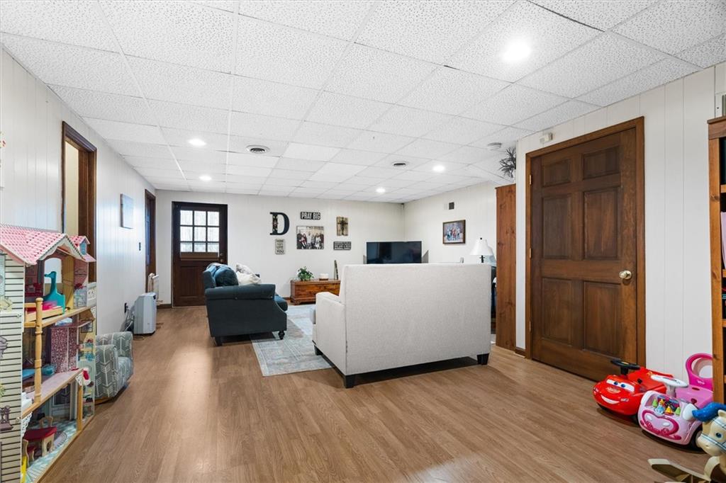 4286 Pool Road