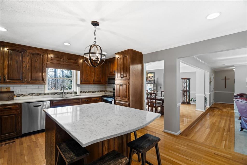 4286 Pool Road