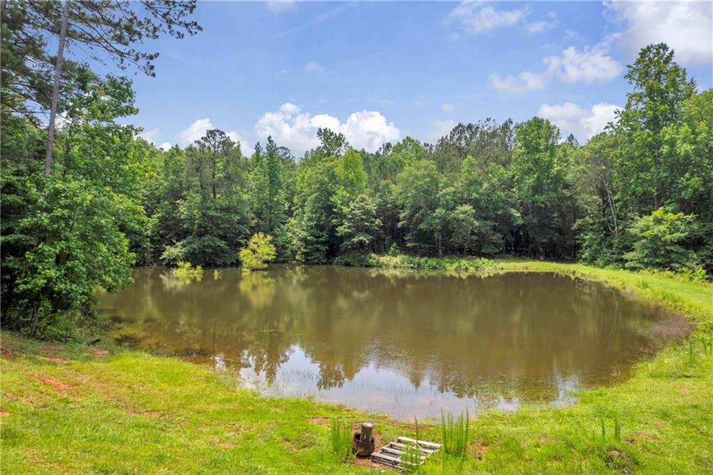 6160 Campbellton Redwine Road