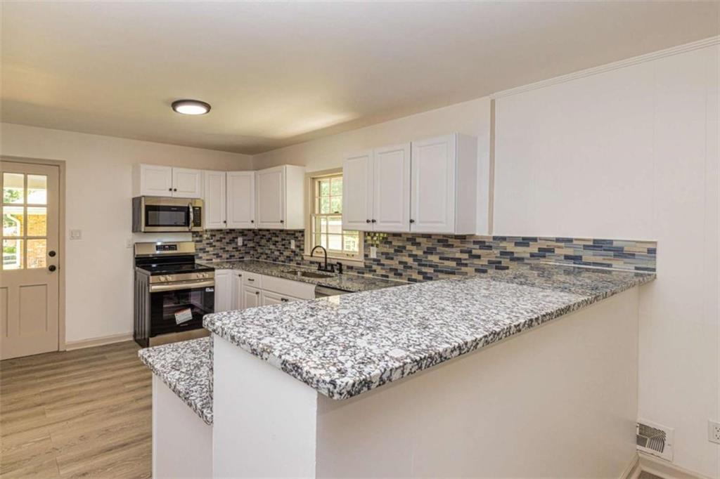 6673 Brookwood Circle