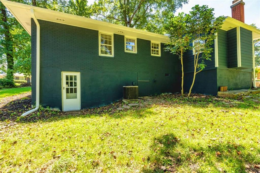 6673 Brookwood Circle