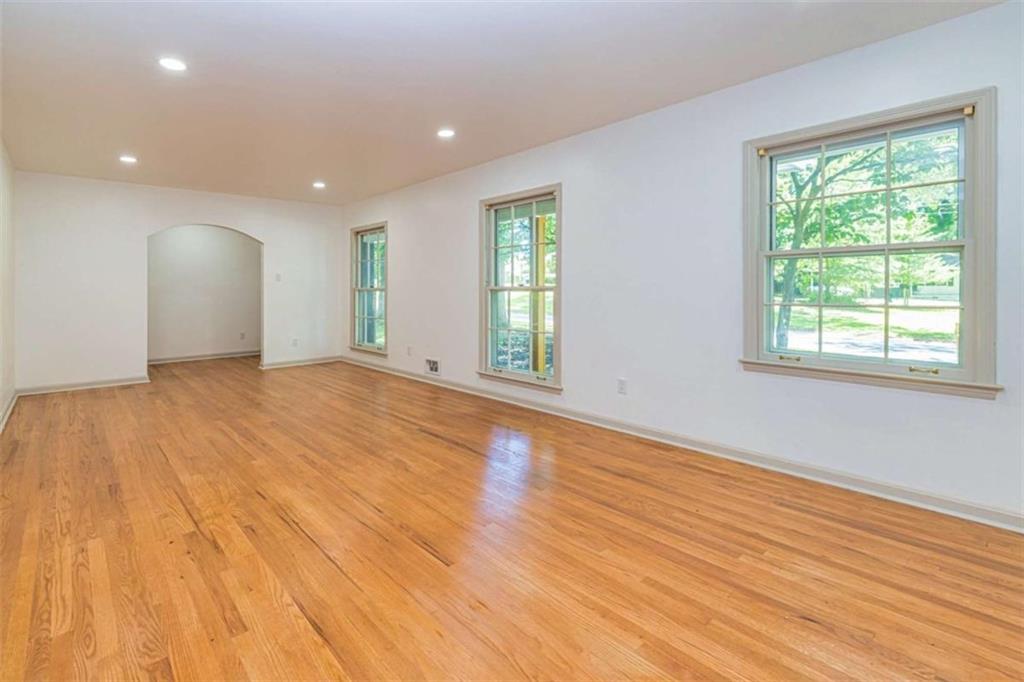 6673 Brookwood Circle