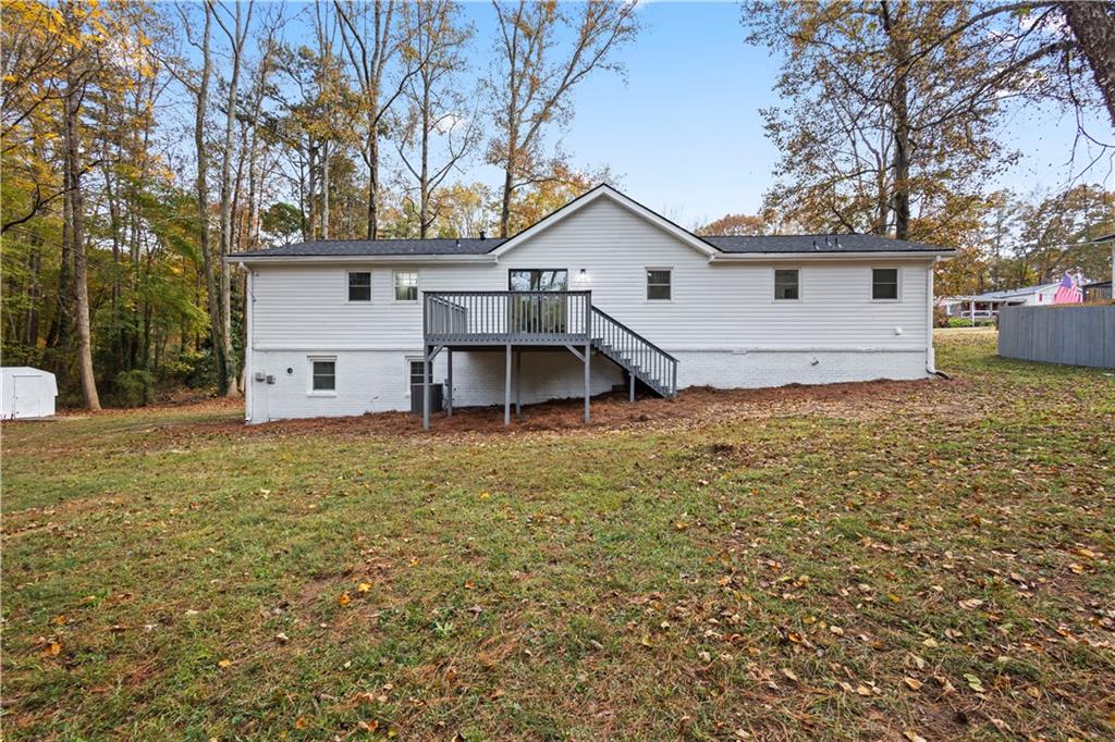 5658 Macedin DR