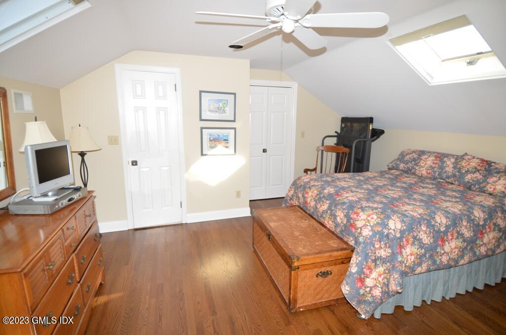 323 W Lyon Farm Drive, 323