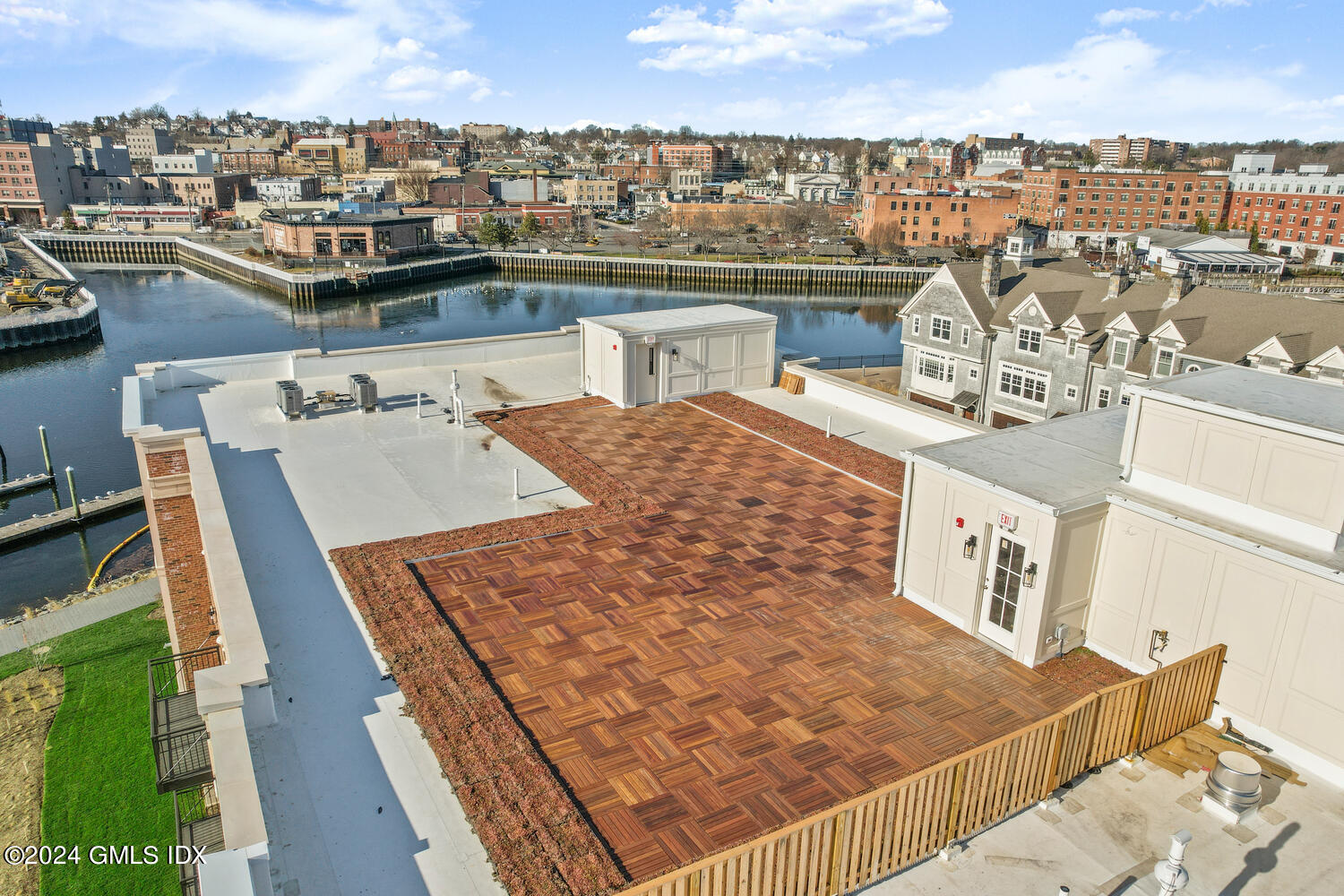 88 S Water Street, 104