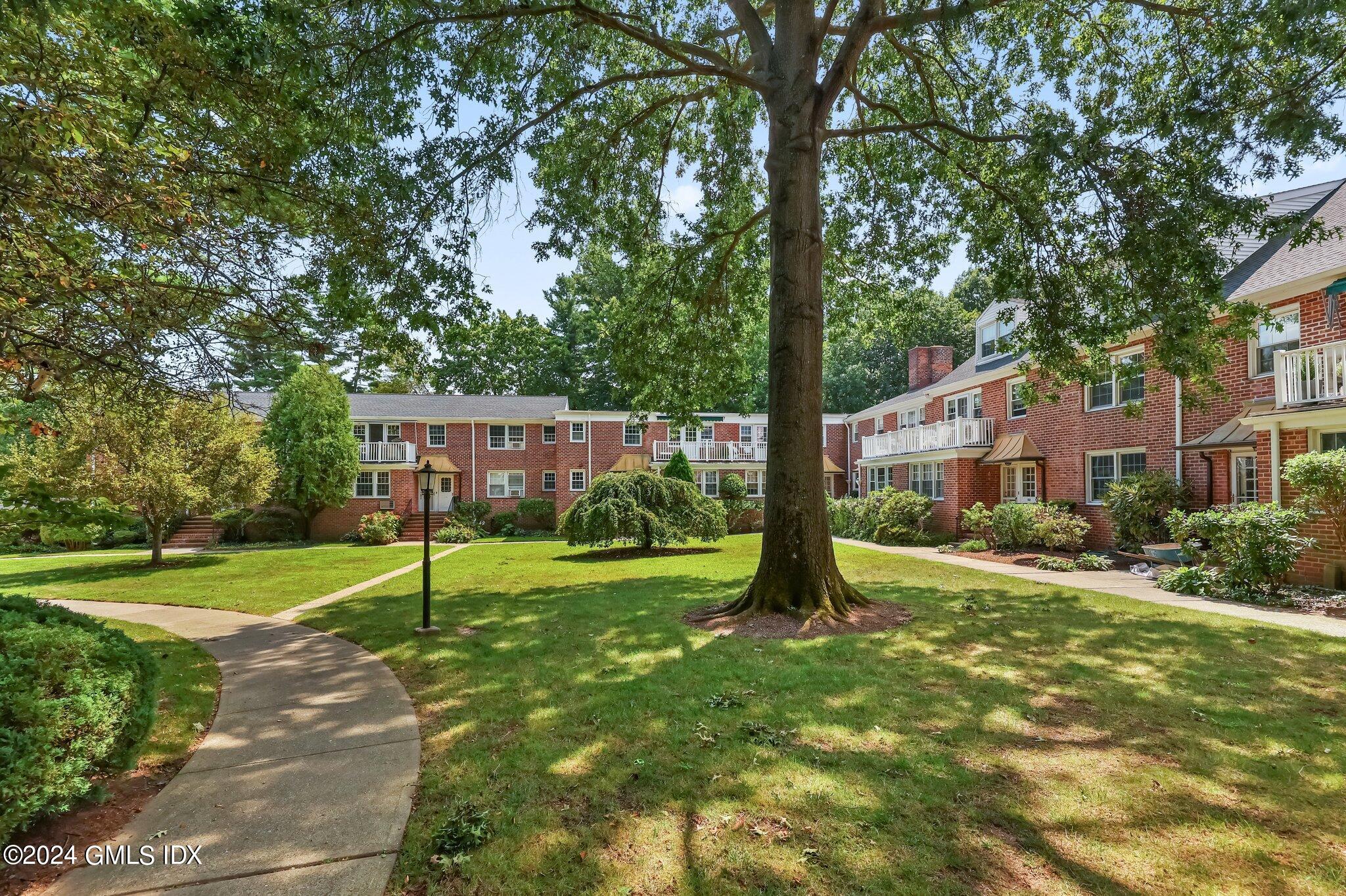 171 Putnam Park, 171