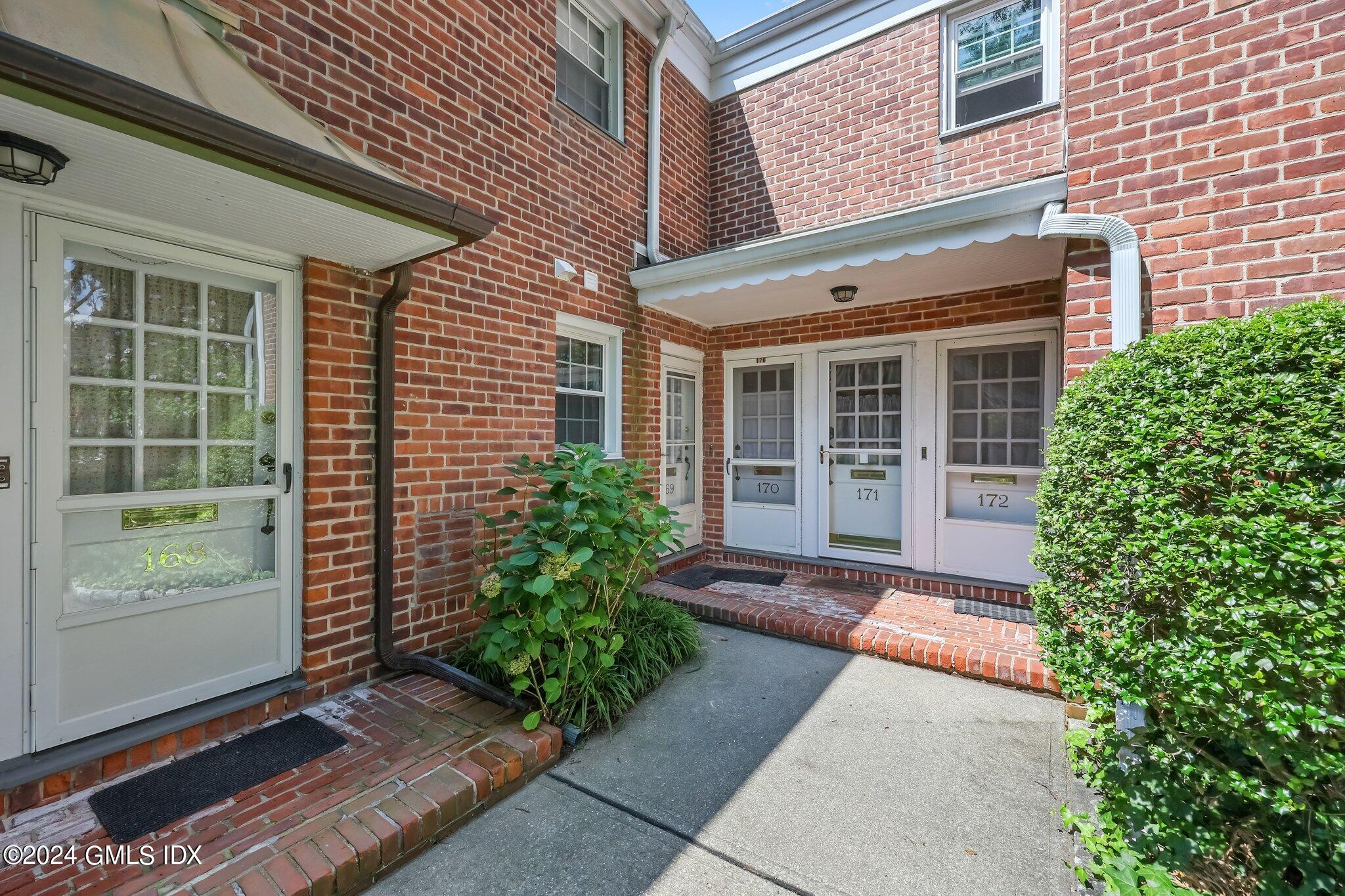 171 Putnam Park, 171