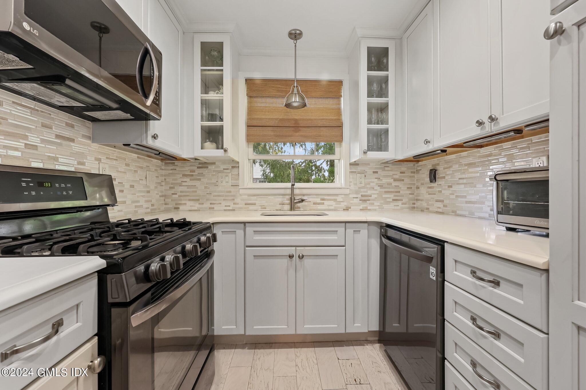 171 Putnam Park, 171