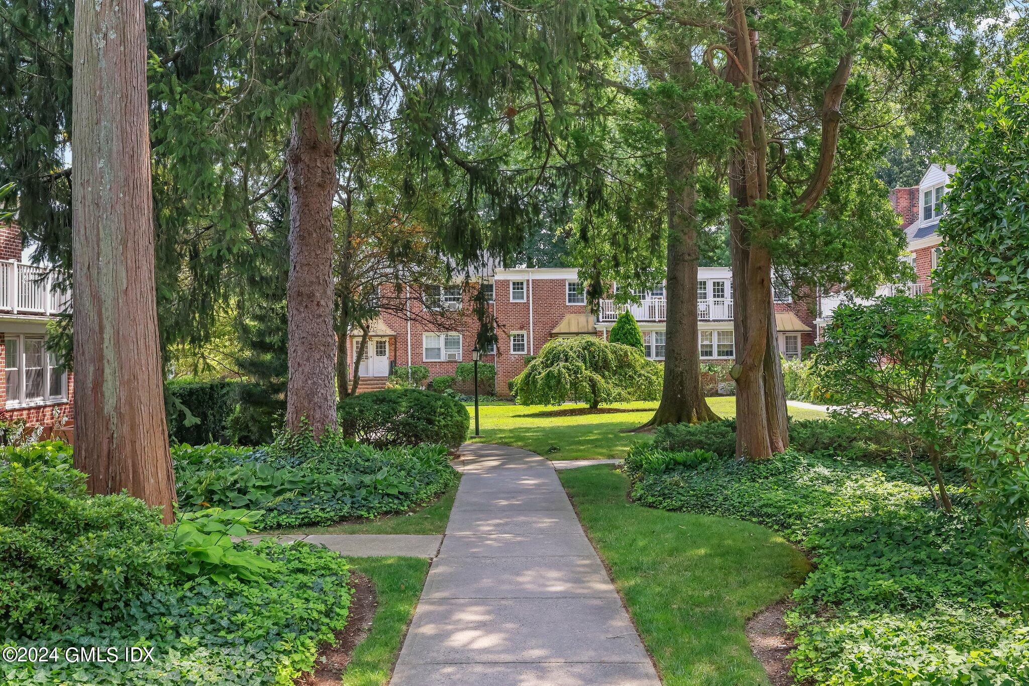 171 Putnam Park, 171