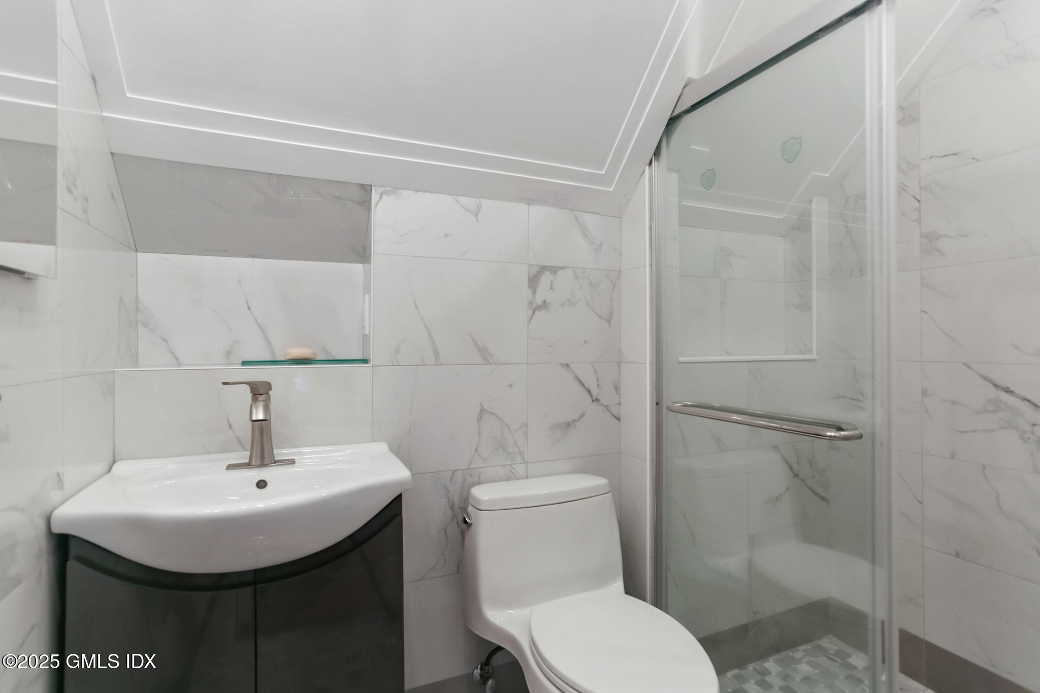 527 STANWICH Road, Cottage, Greenwich Unit: Cottage