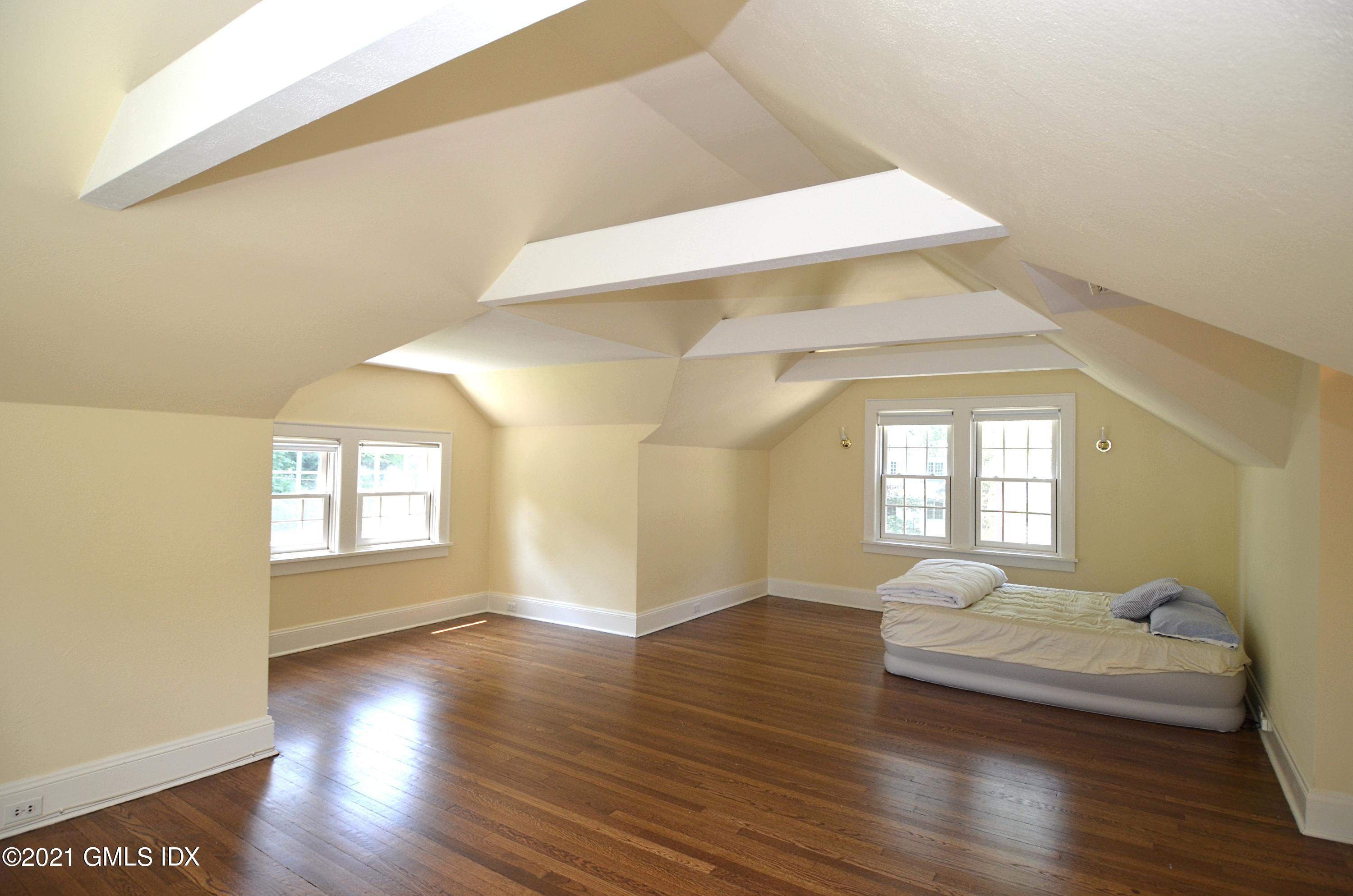 11 Osee Place