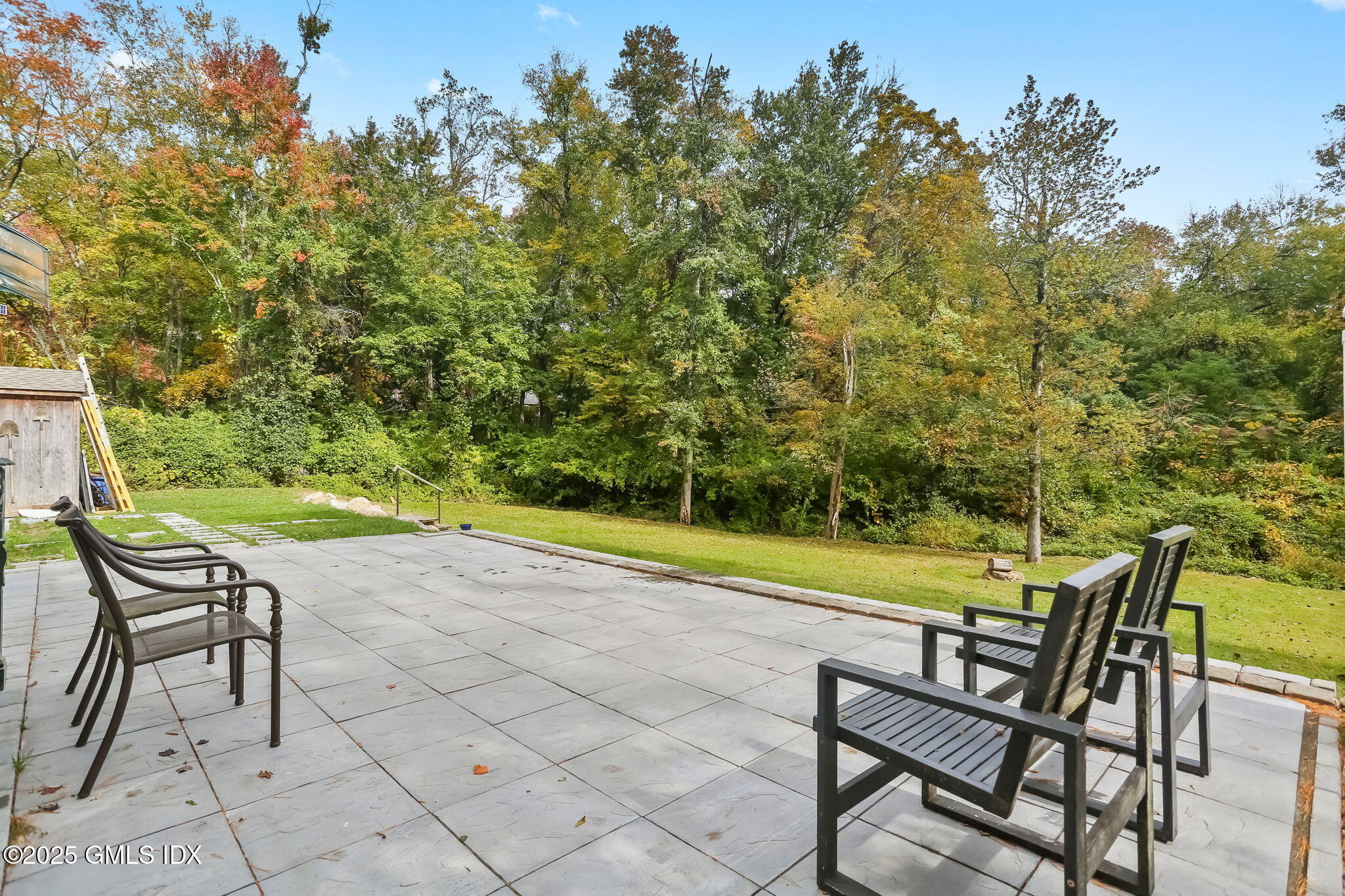 527 Stanwich Road Cottage