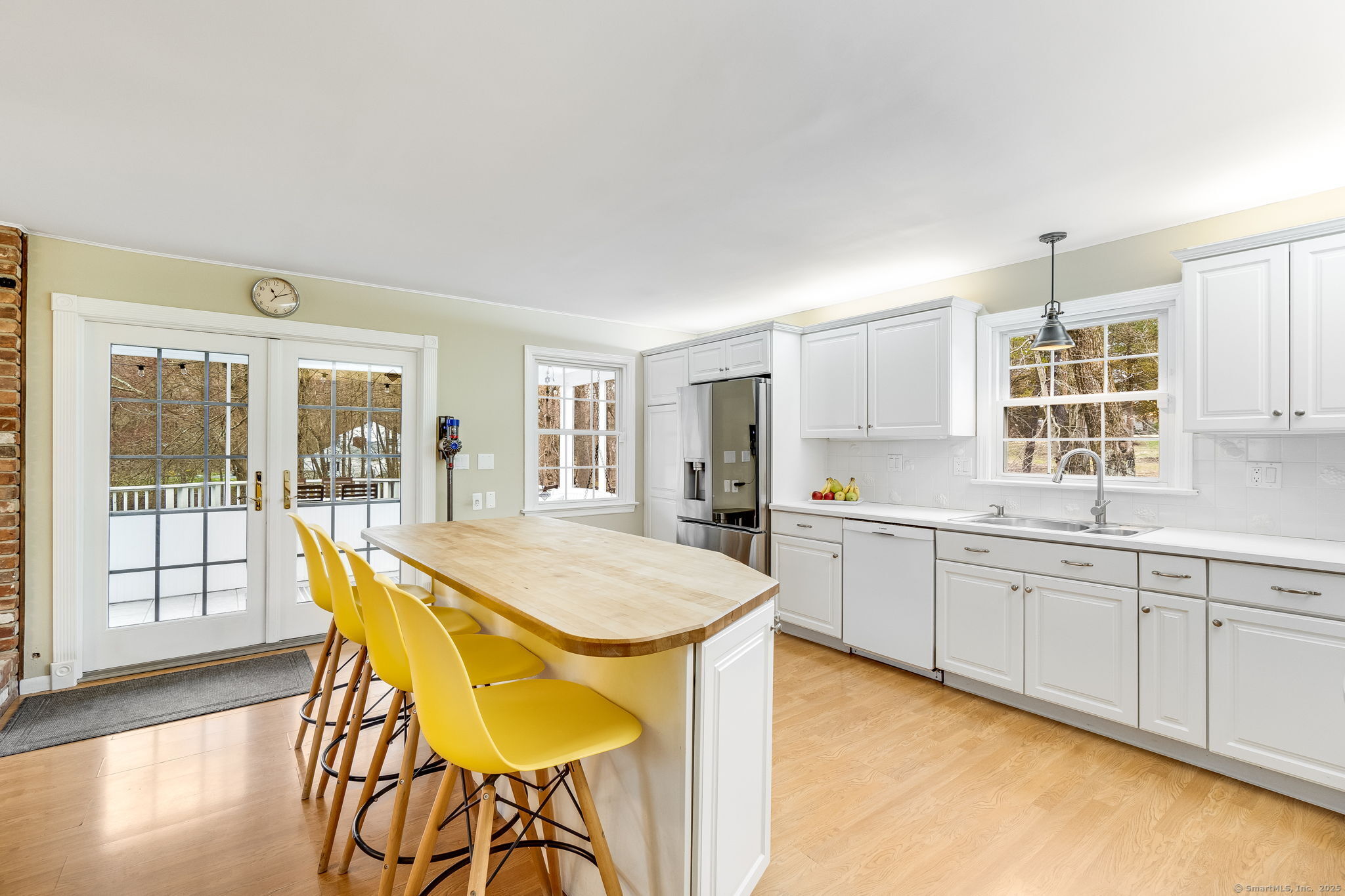 11 Ambler Lane