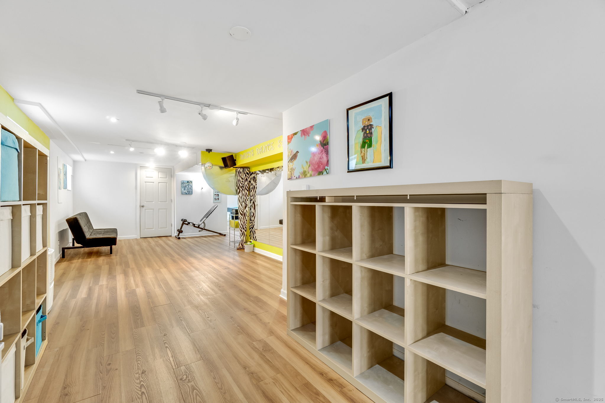 11 Ambler Lane
