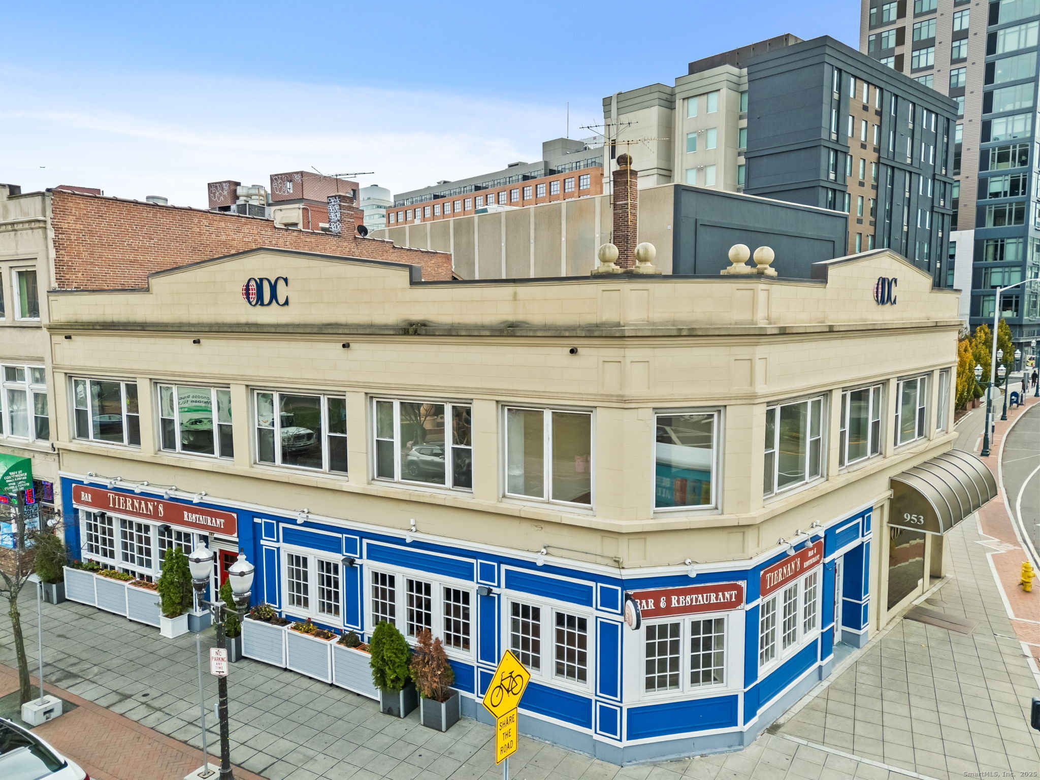 953 Washington Boulevard