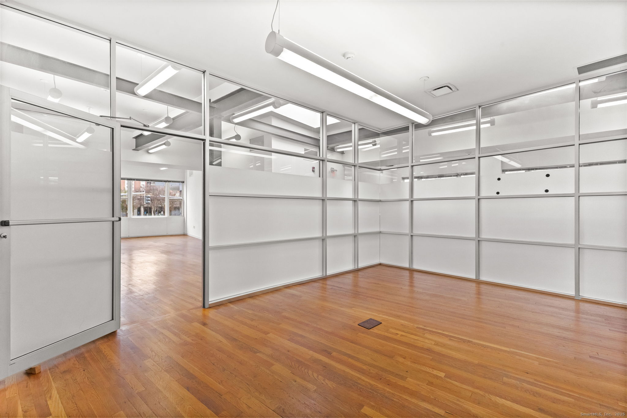 953 Washington Boulevard