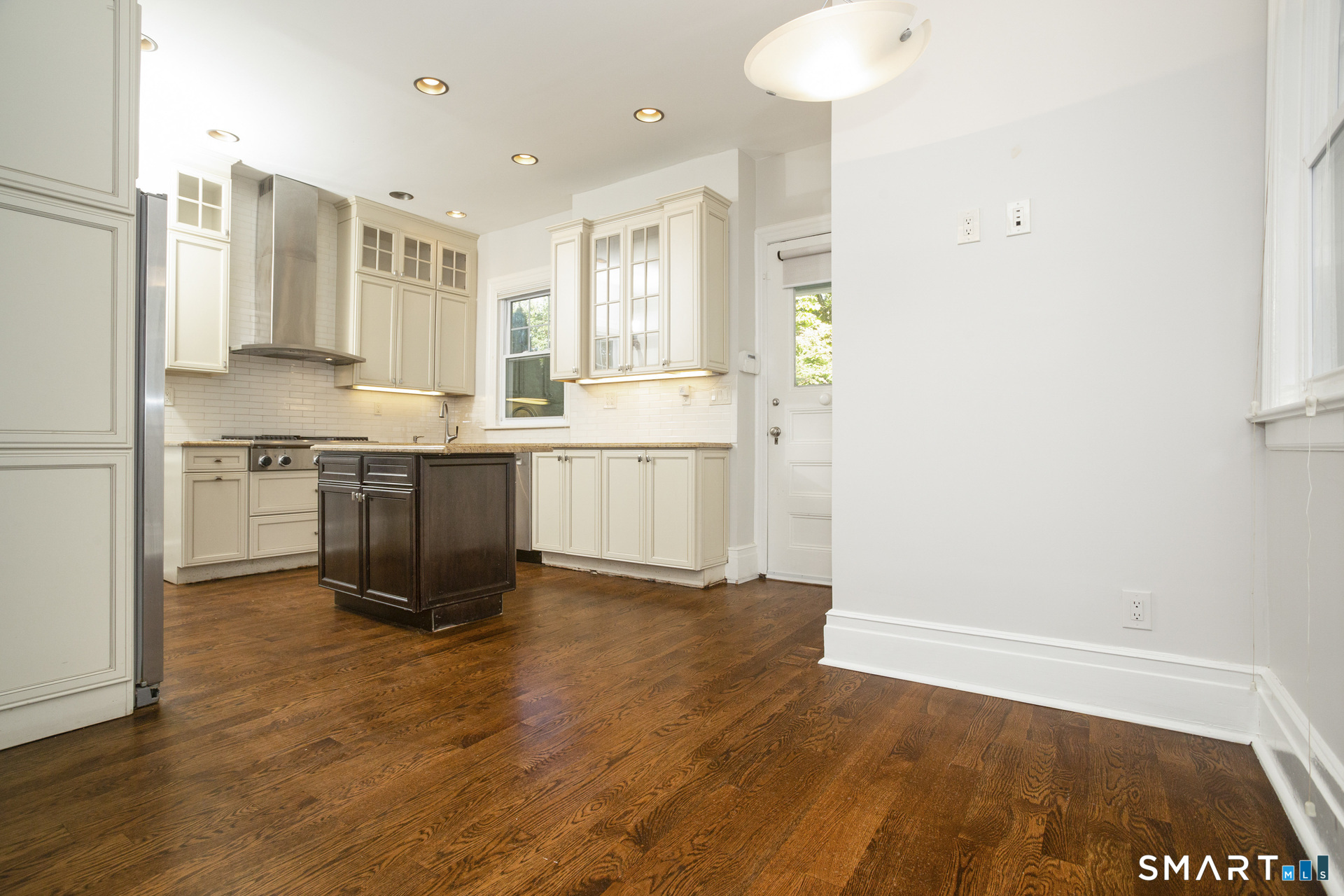 309 Milbank Avenue 1