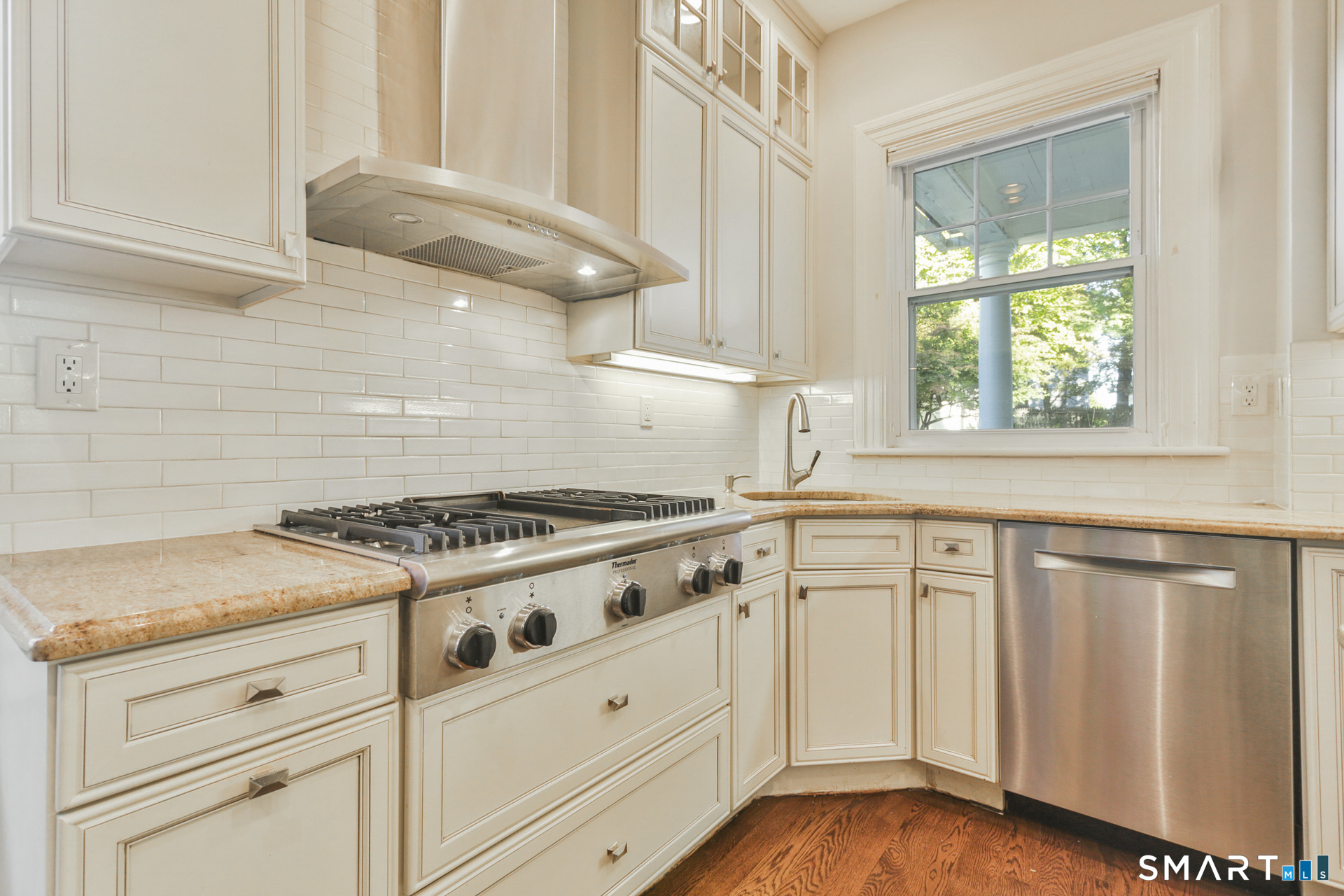 309 Milbank Avenue 1