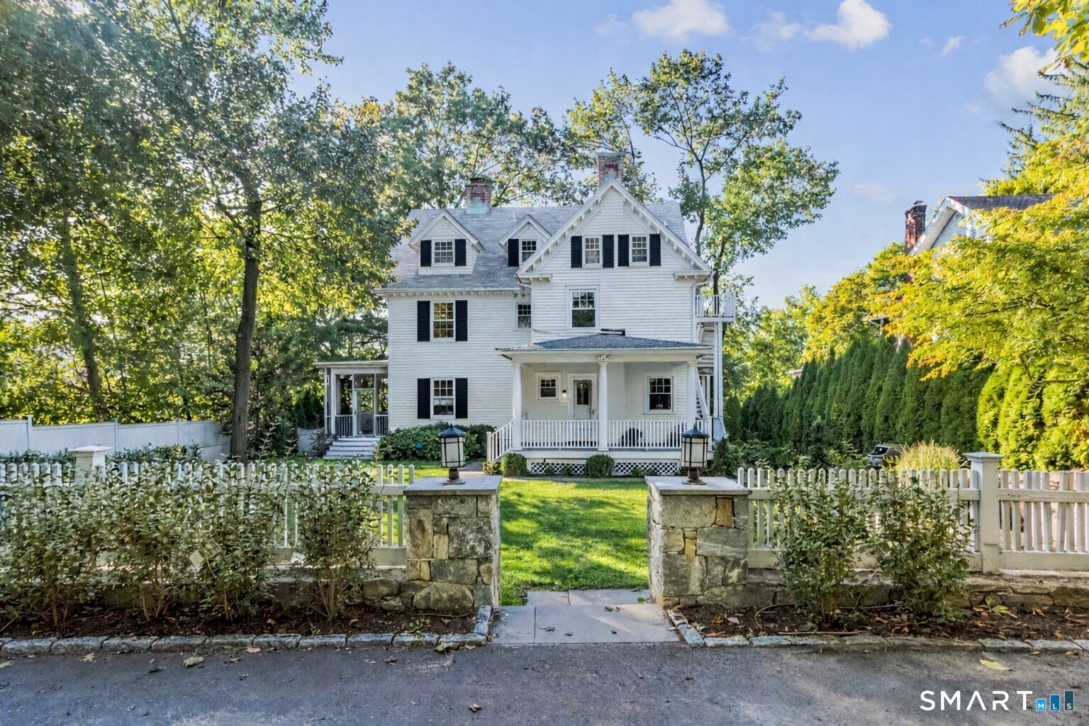 309 Milbank Avenue 1