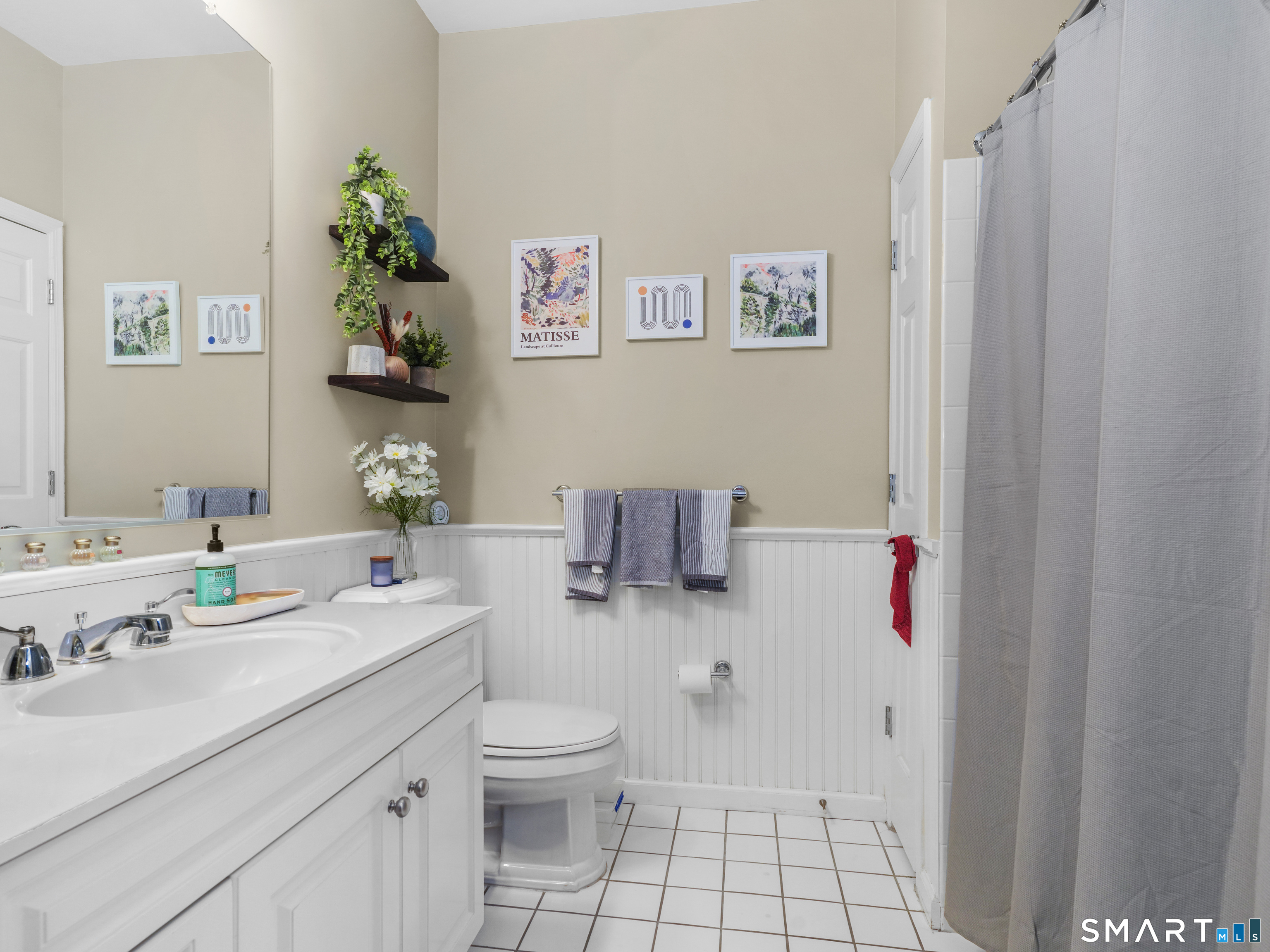 35 W Broad Street 224