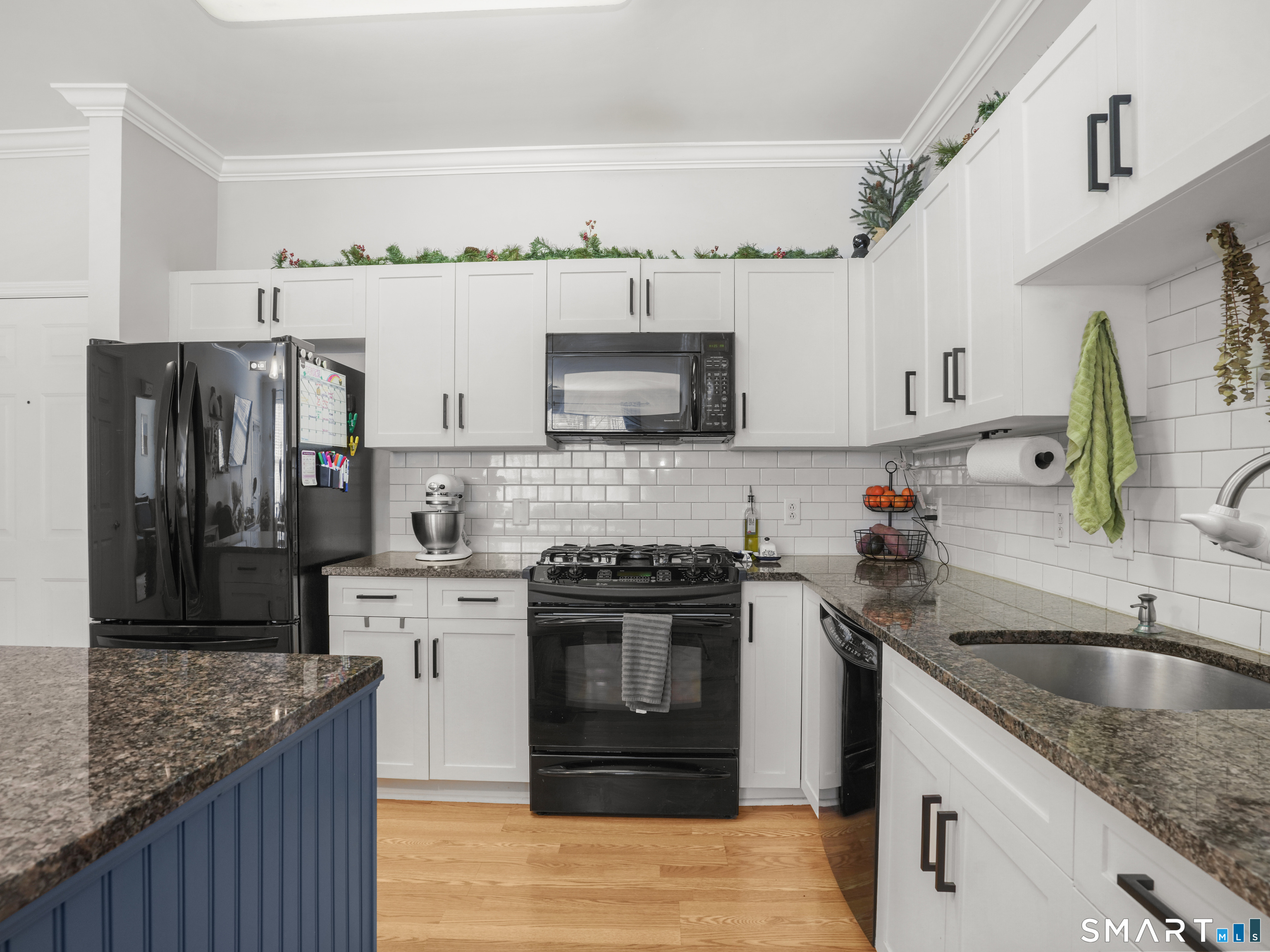 35 W Broad Street 224