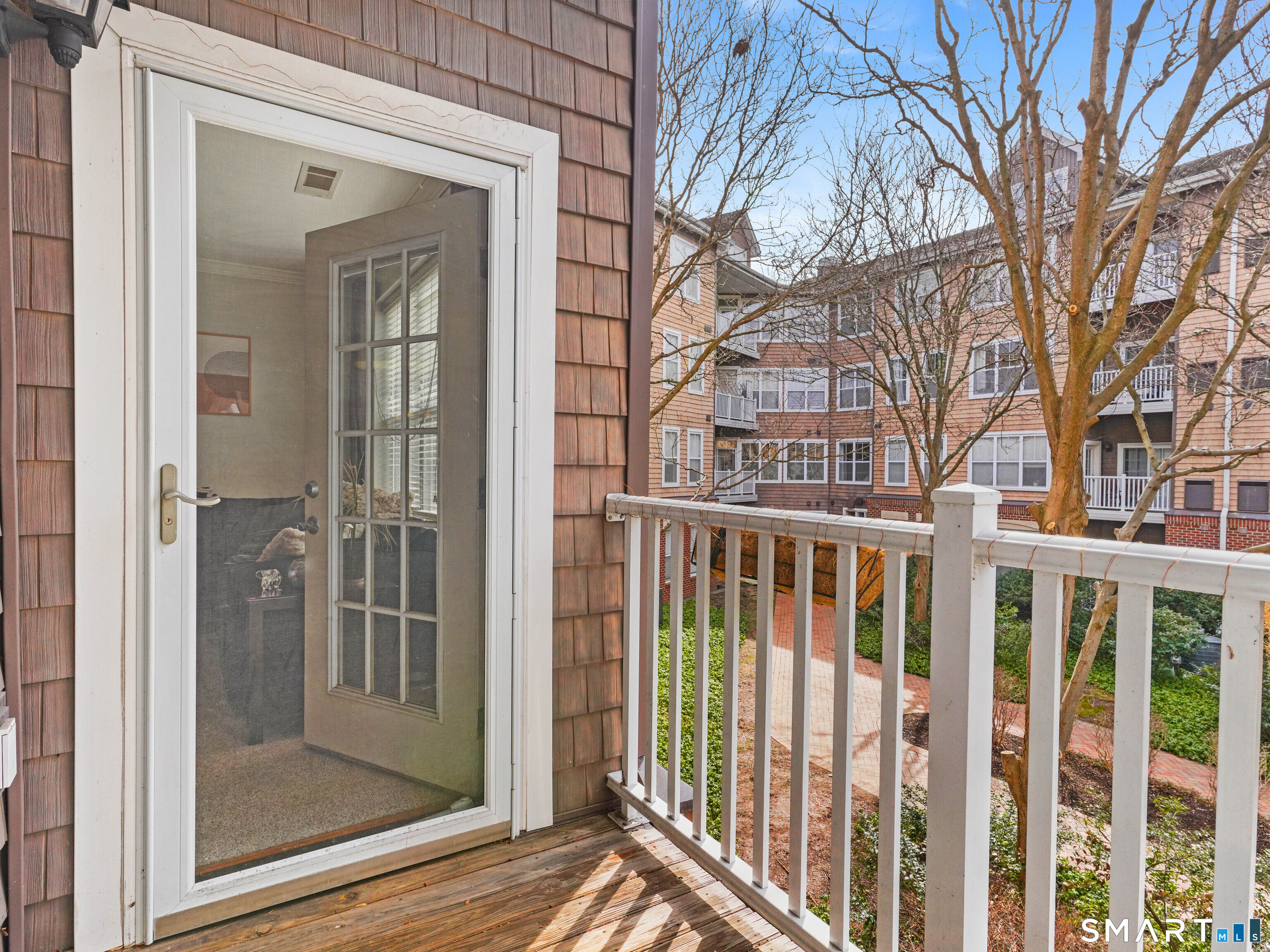 35 W Broad Street 224