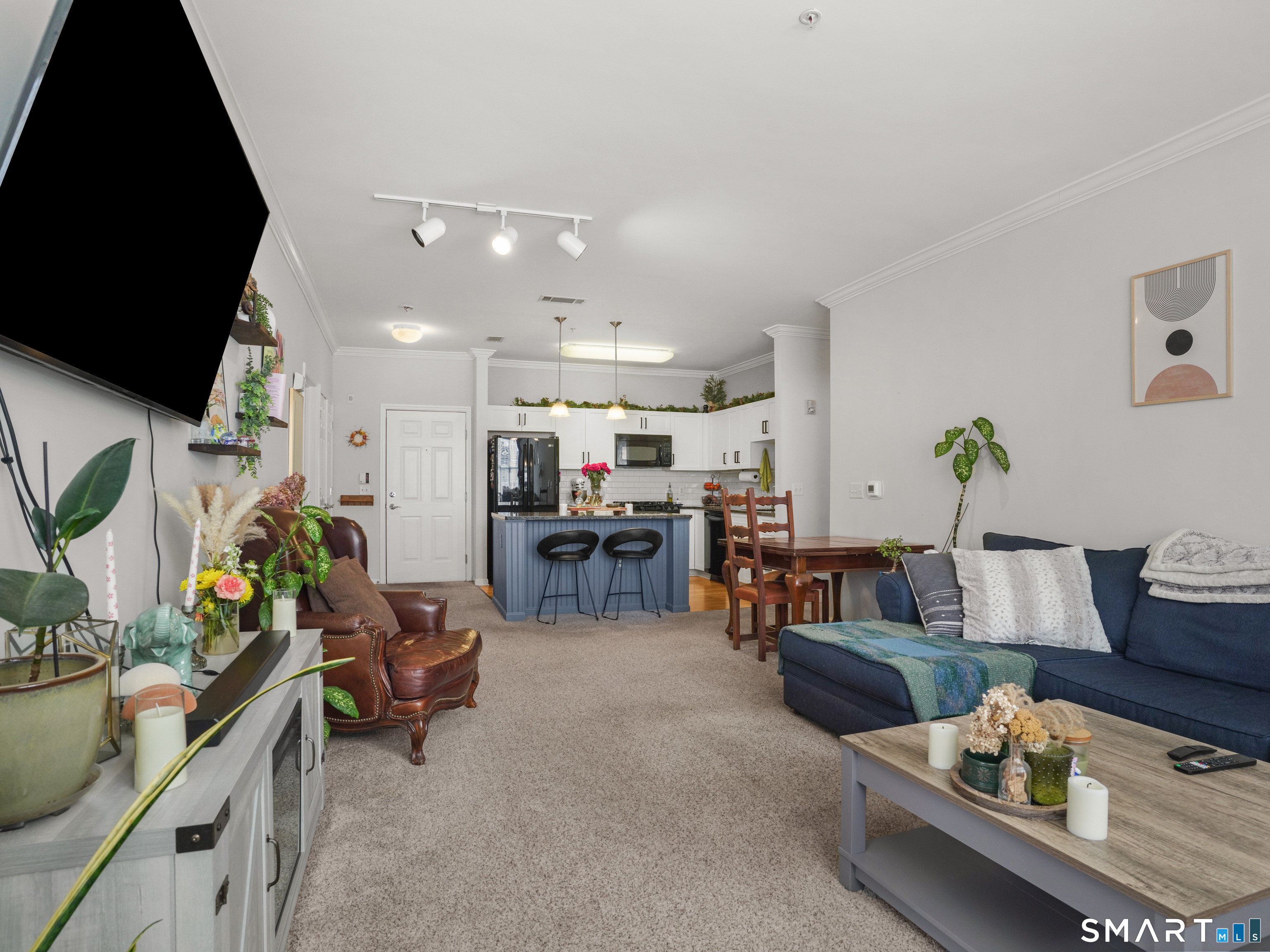 35 W Broad Street 224