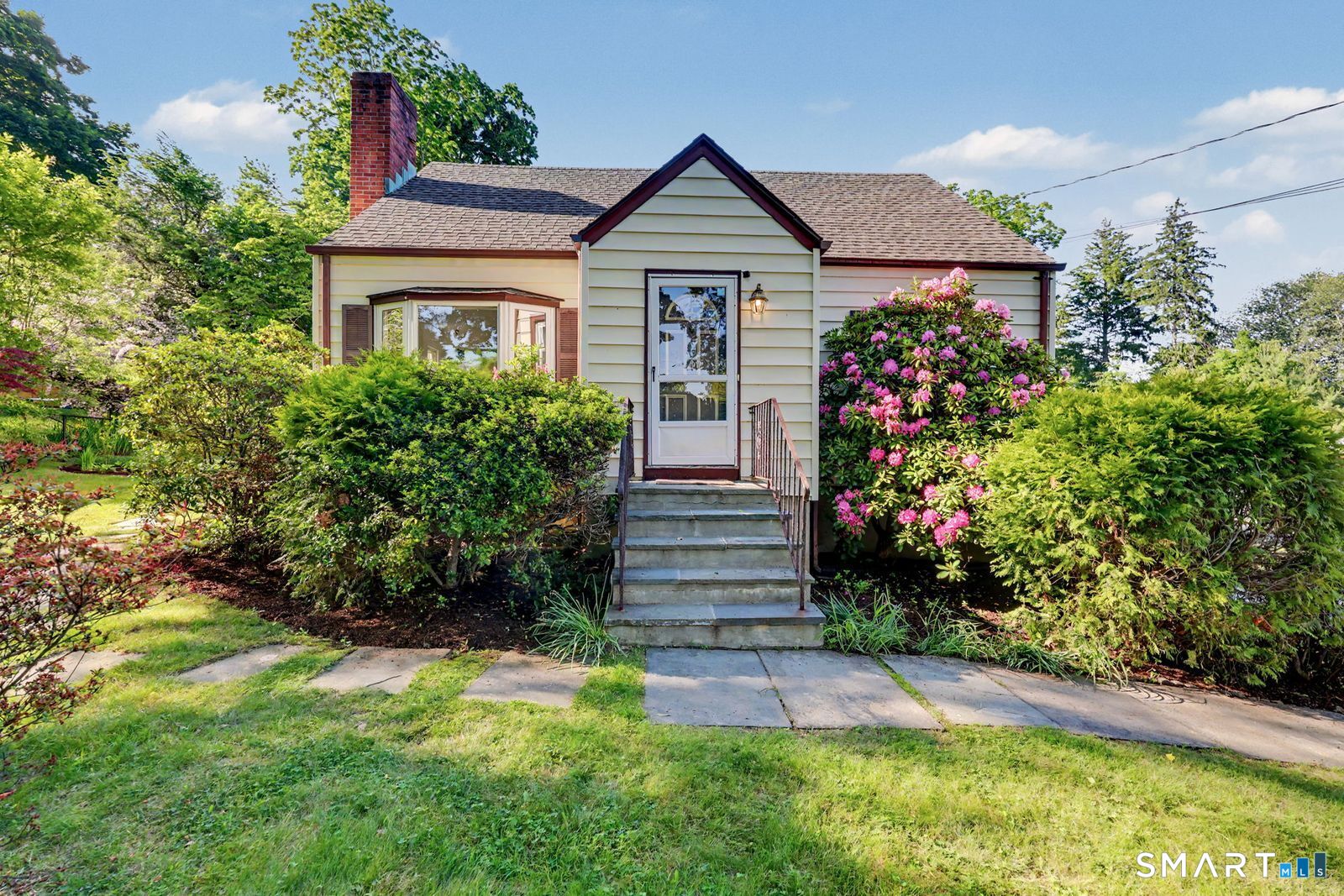 27 Lund Avenue