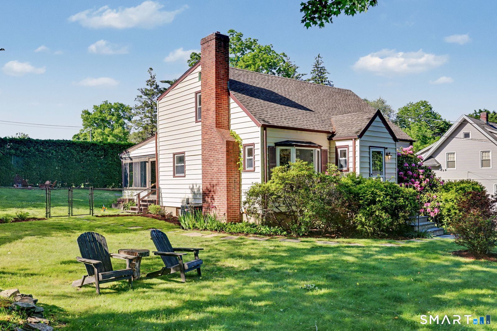27 Lund Avenue