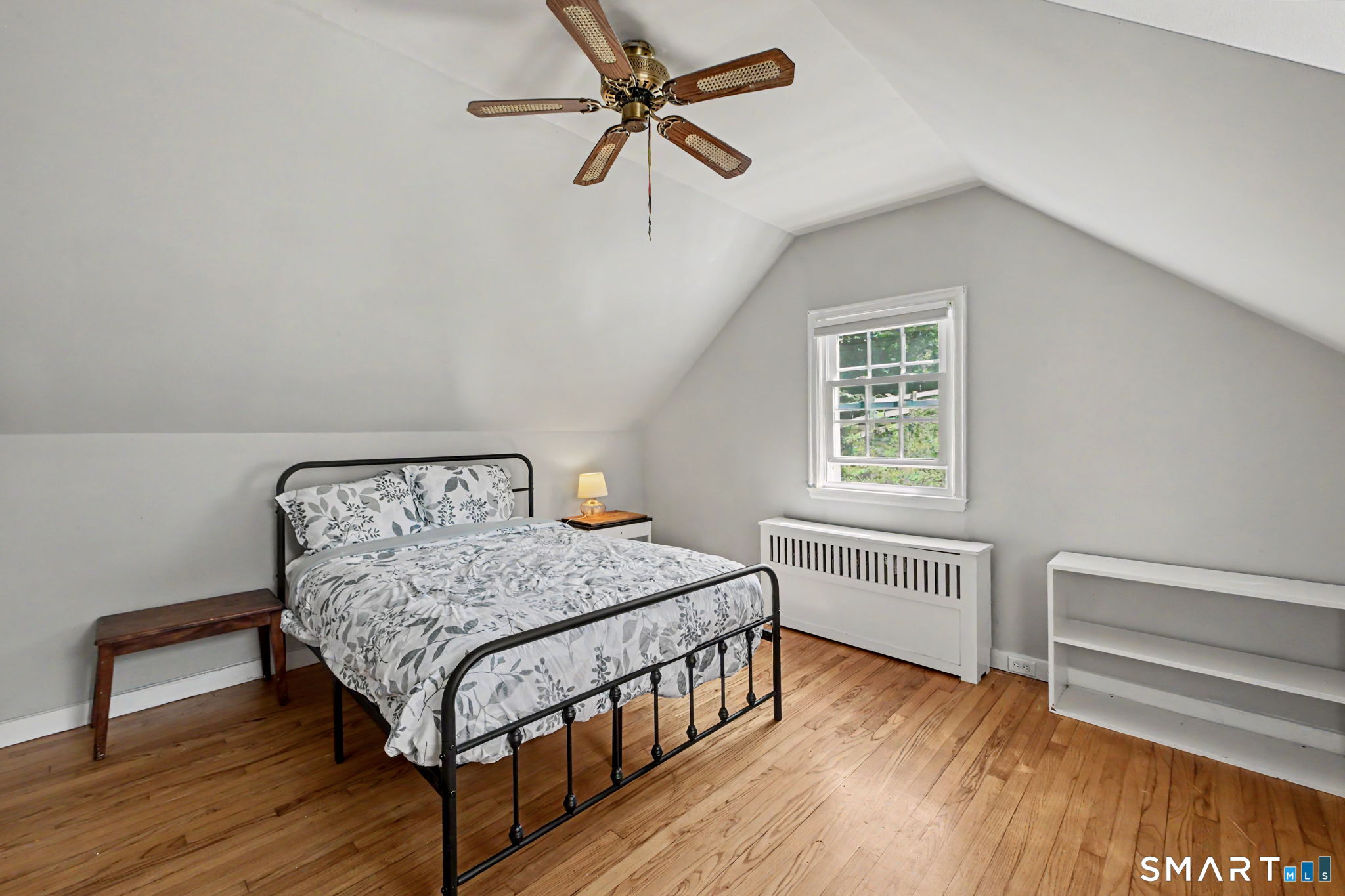 723 Riverbank Road Unit: Garage Cottage