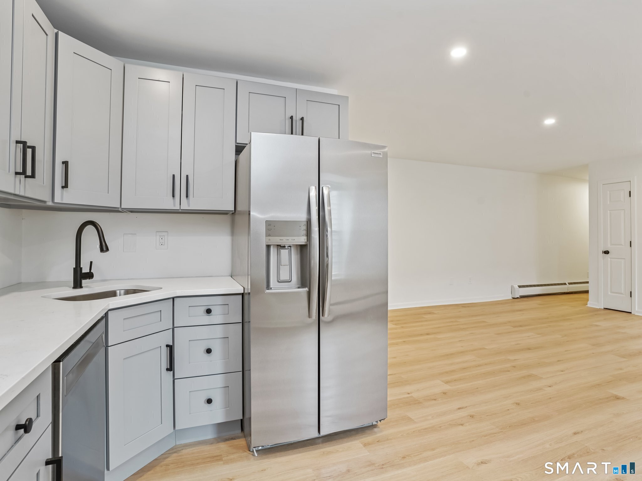 678 Atlantic Street Unit: 3